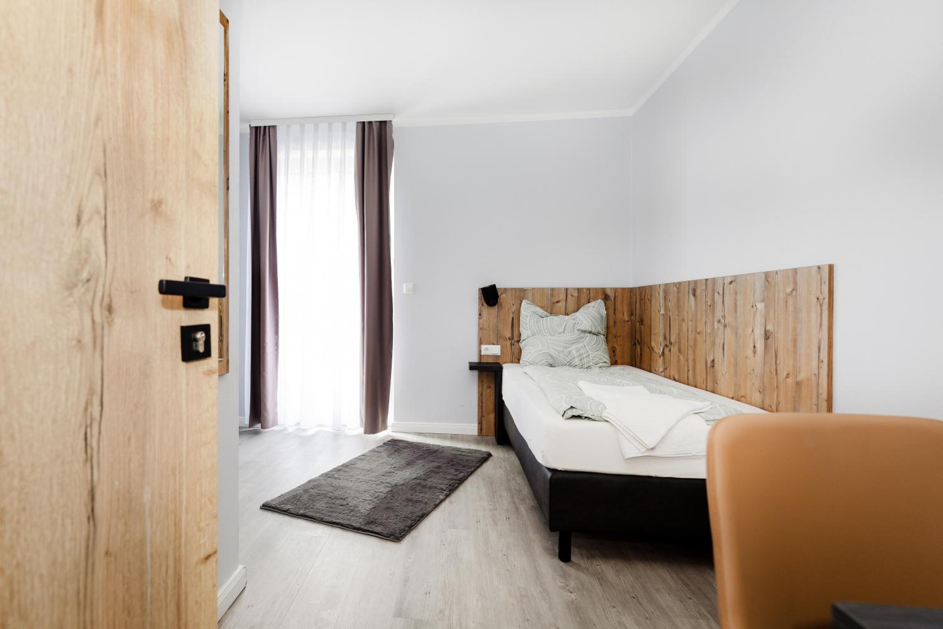 Single Room with Balcony photo 1