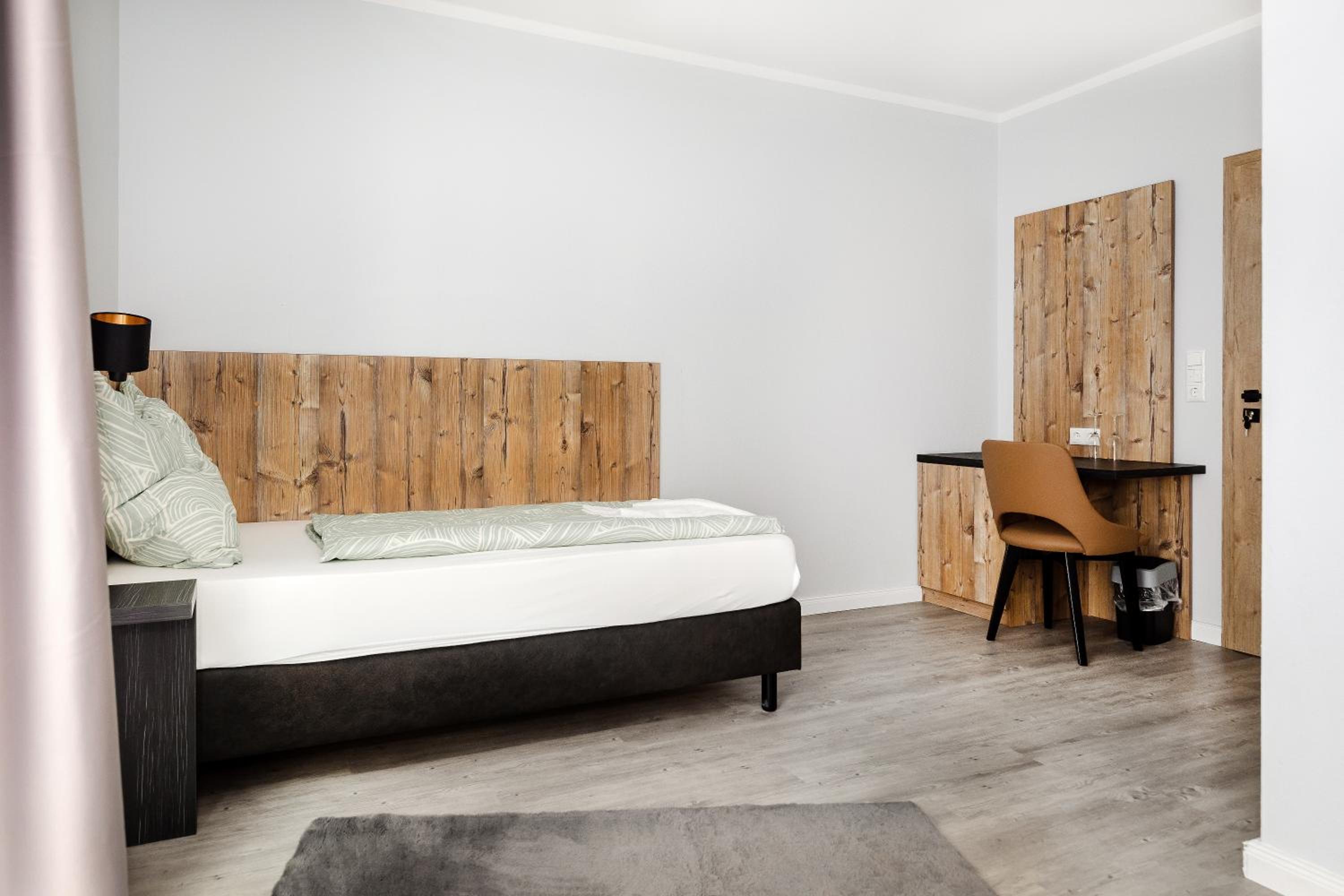 Single Room with Balcony photo 2