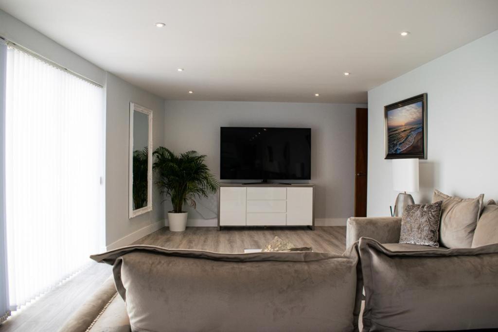 Two-Bedroom Apartment photo 1