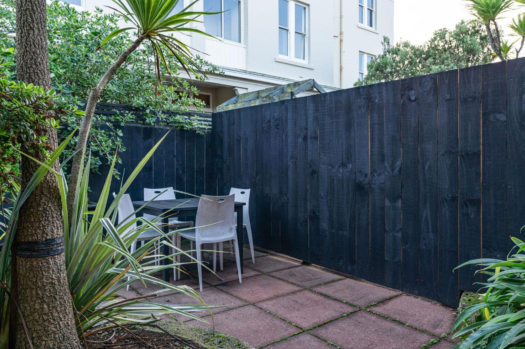 Two-Bedroom Apartment-No Seaview  - Photo 11