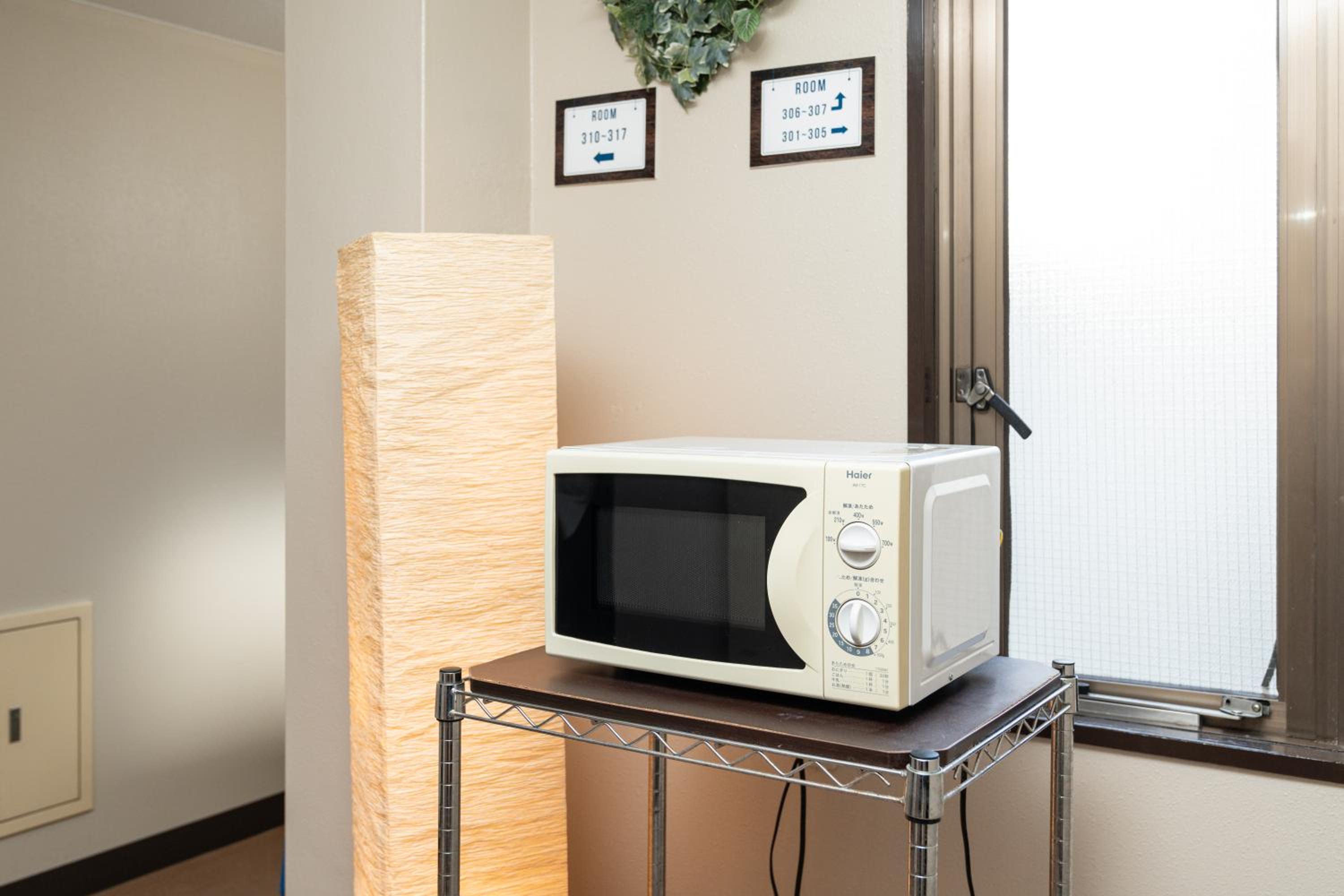 Standard Twin Room - Photo 3