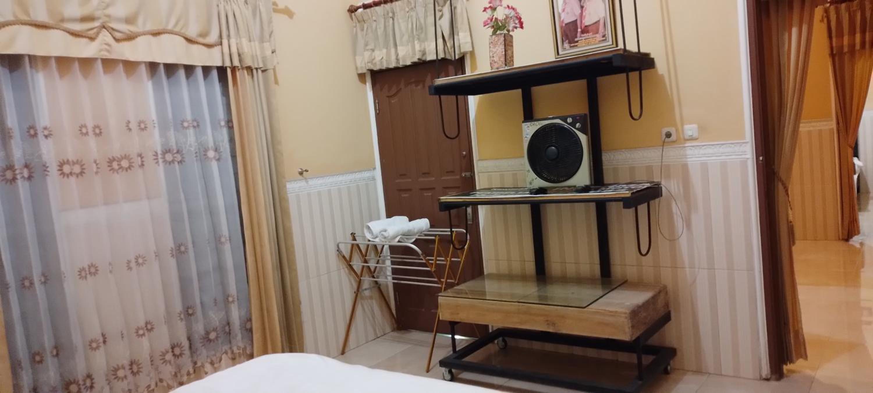 Standard Double Room With Fan - Photo 7
