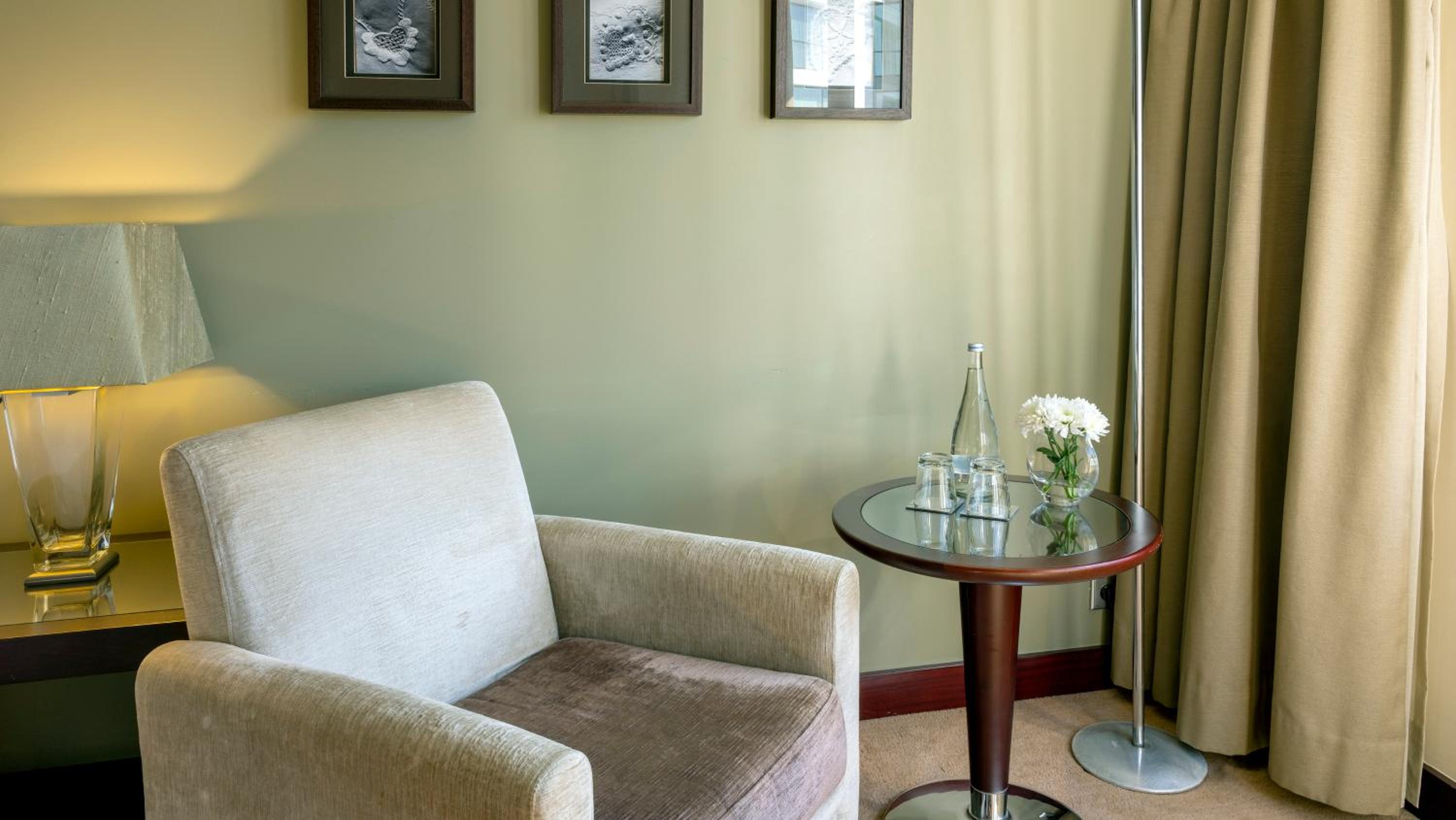 Standard Twin Room - Photo 5