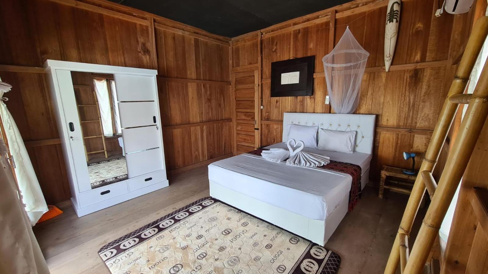 Deluxe Room - Photo 1