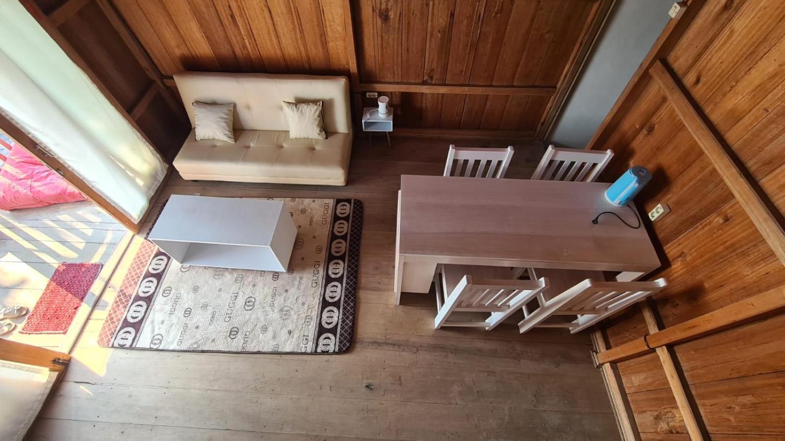 Maisonette photo 2
