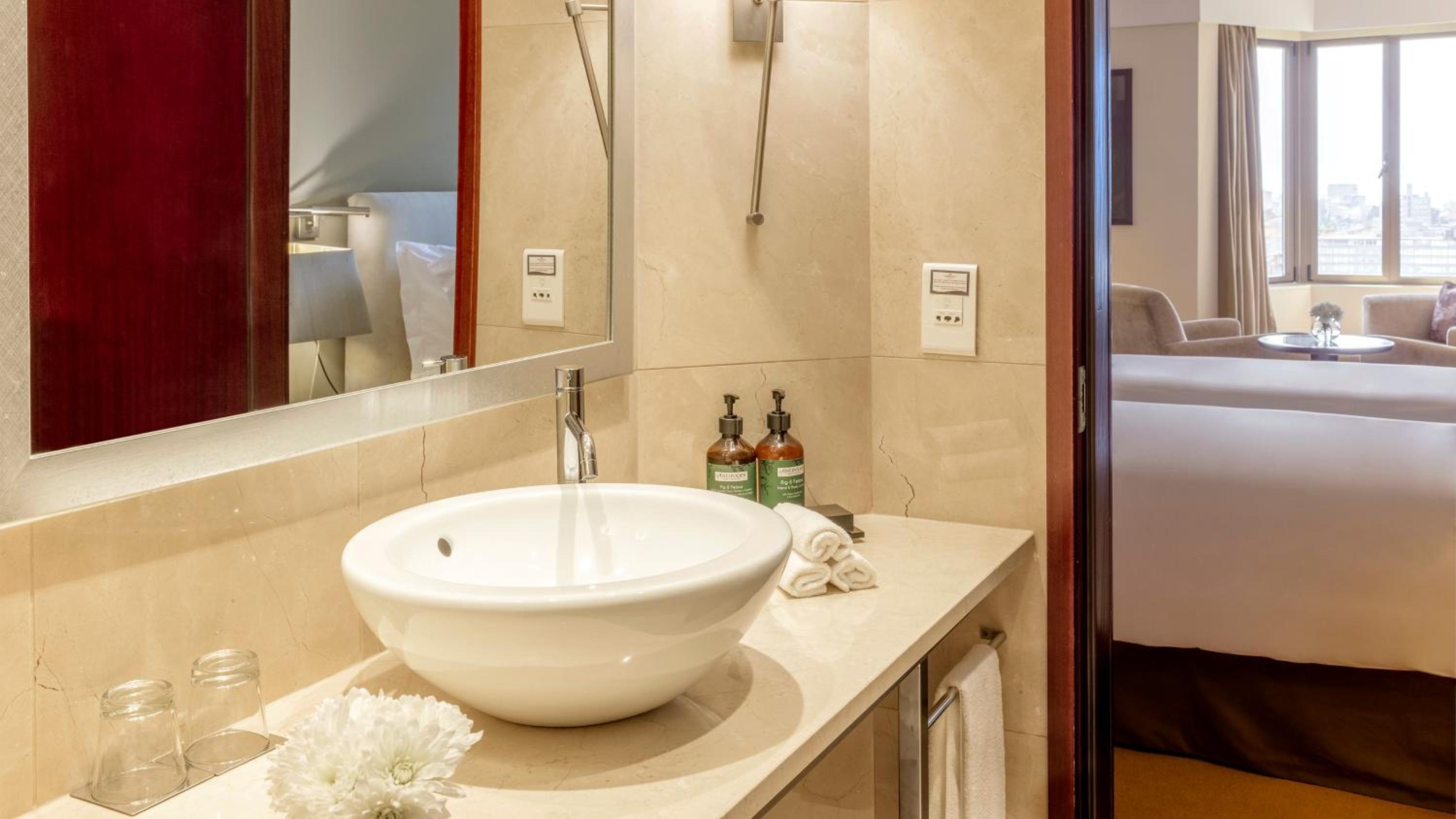 Junior Twin Suite - High Floor - Photo 2