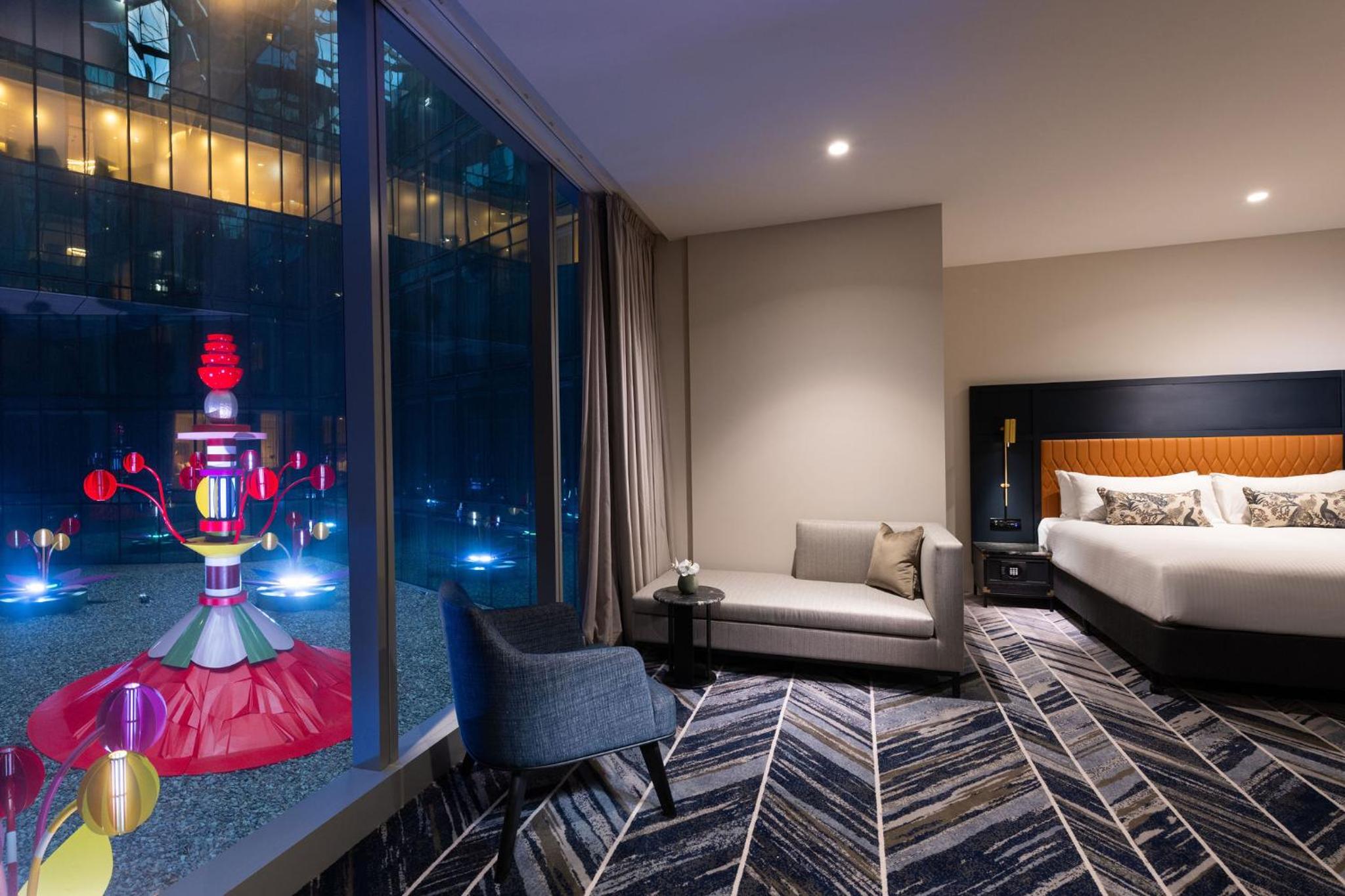 Junior Suite - Includes Executive Lounge Access
