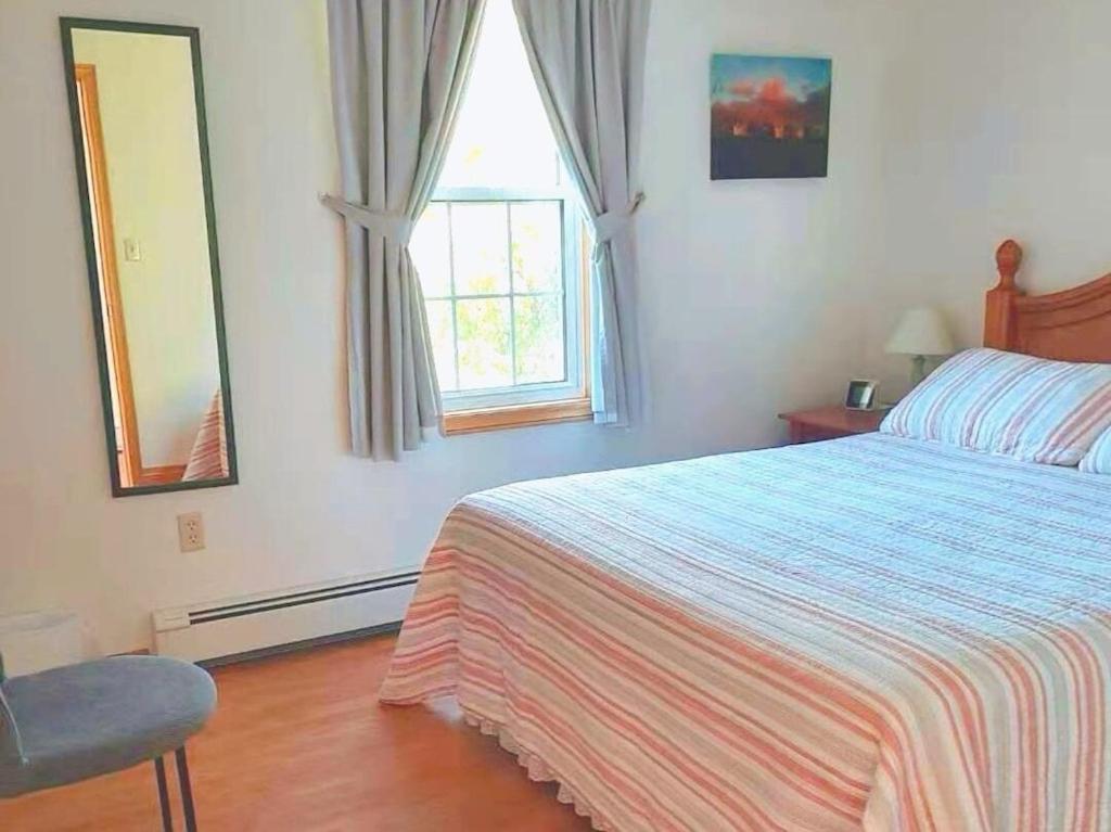 Two-Bedroom House photo 3