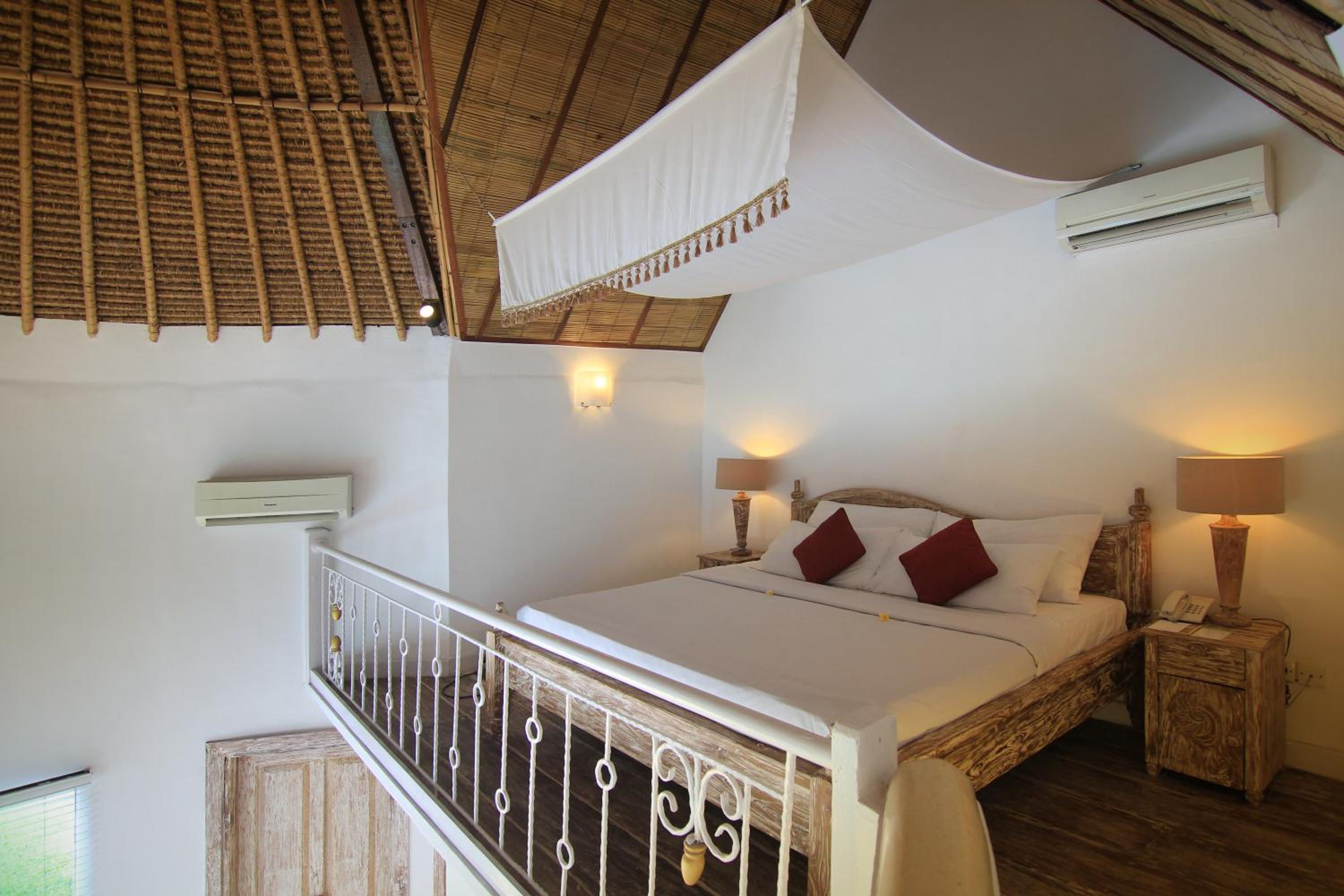 Lagoon Villa - Photo 1
