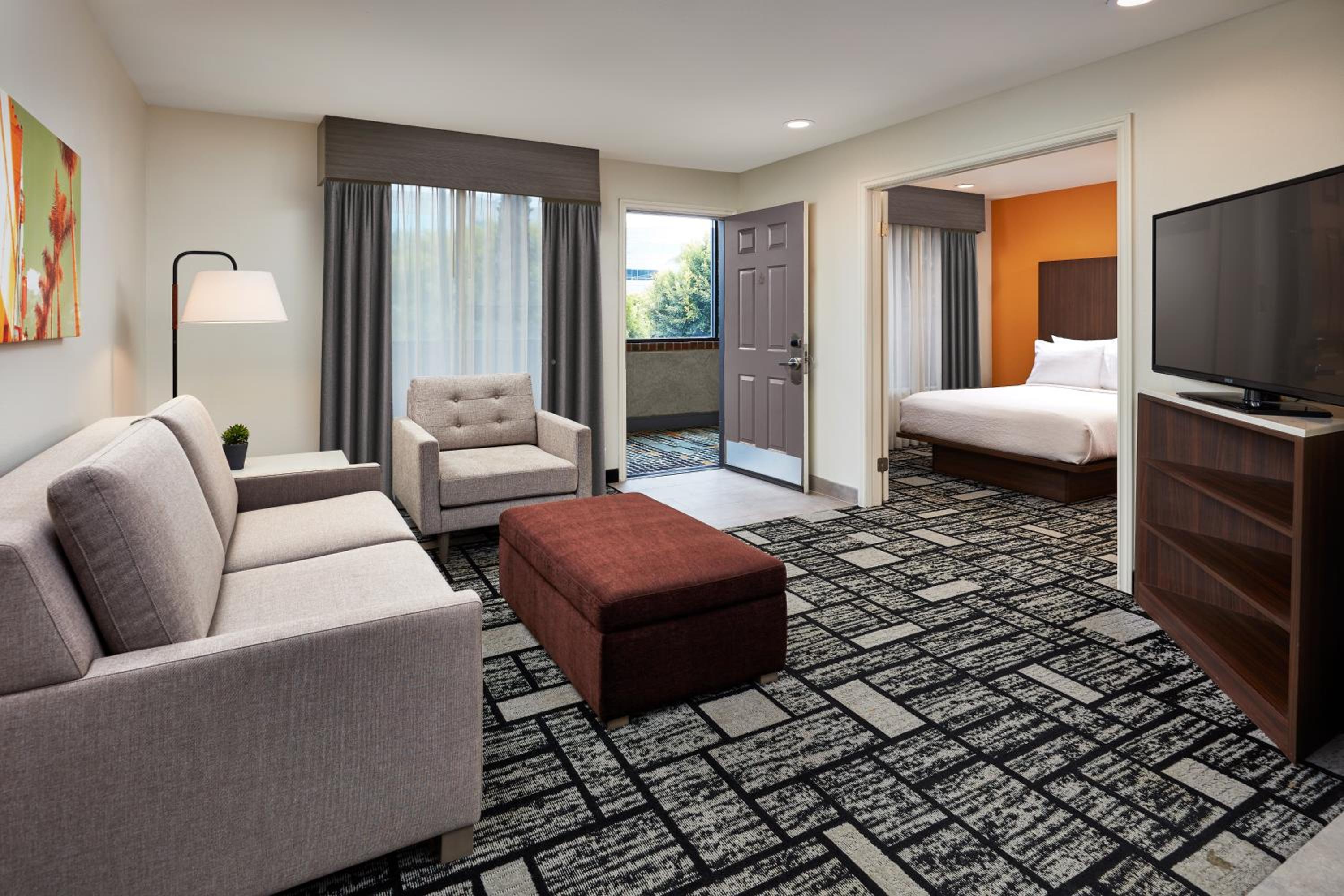 Queen Suite With Two Queen Beds - Photo 6