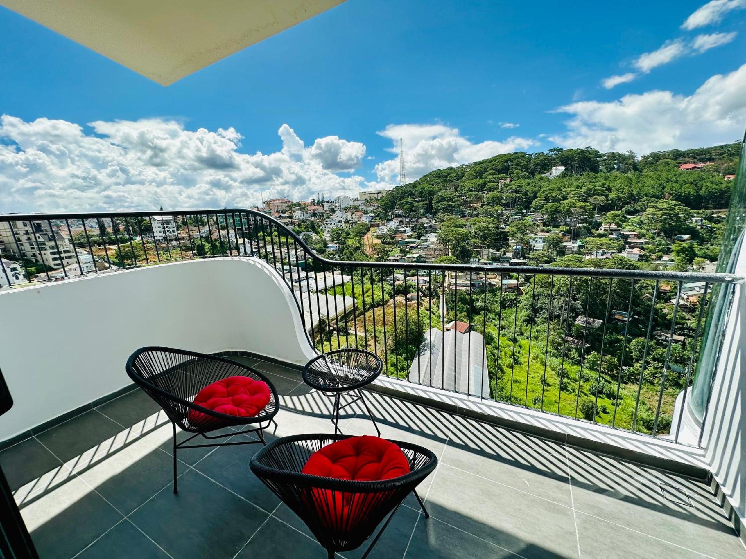 Deluxe Double Room with Bath photo 2
