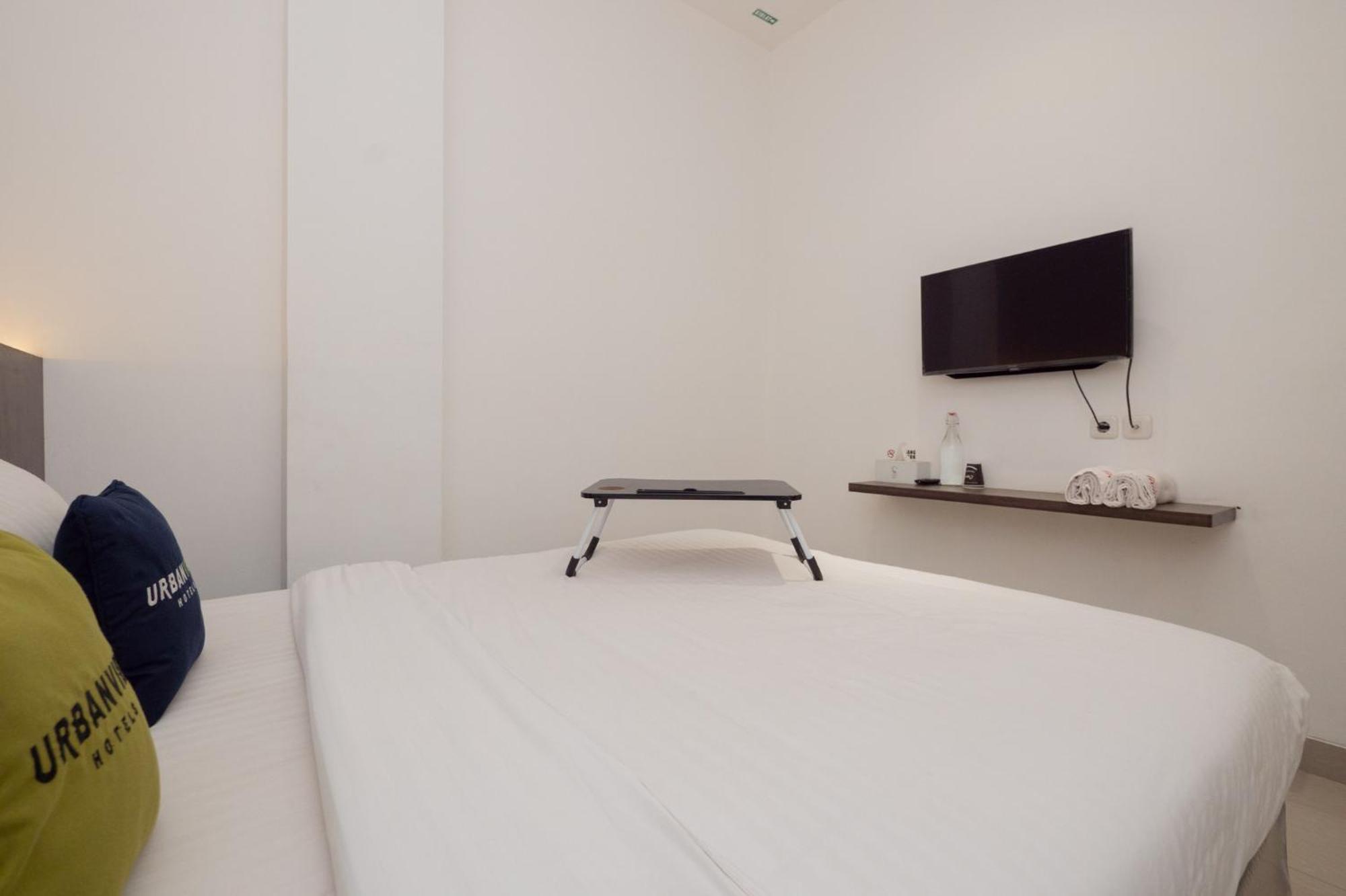 Deluxe Room - Photo 7