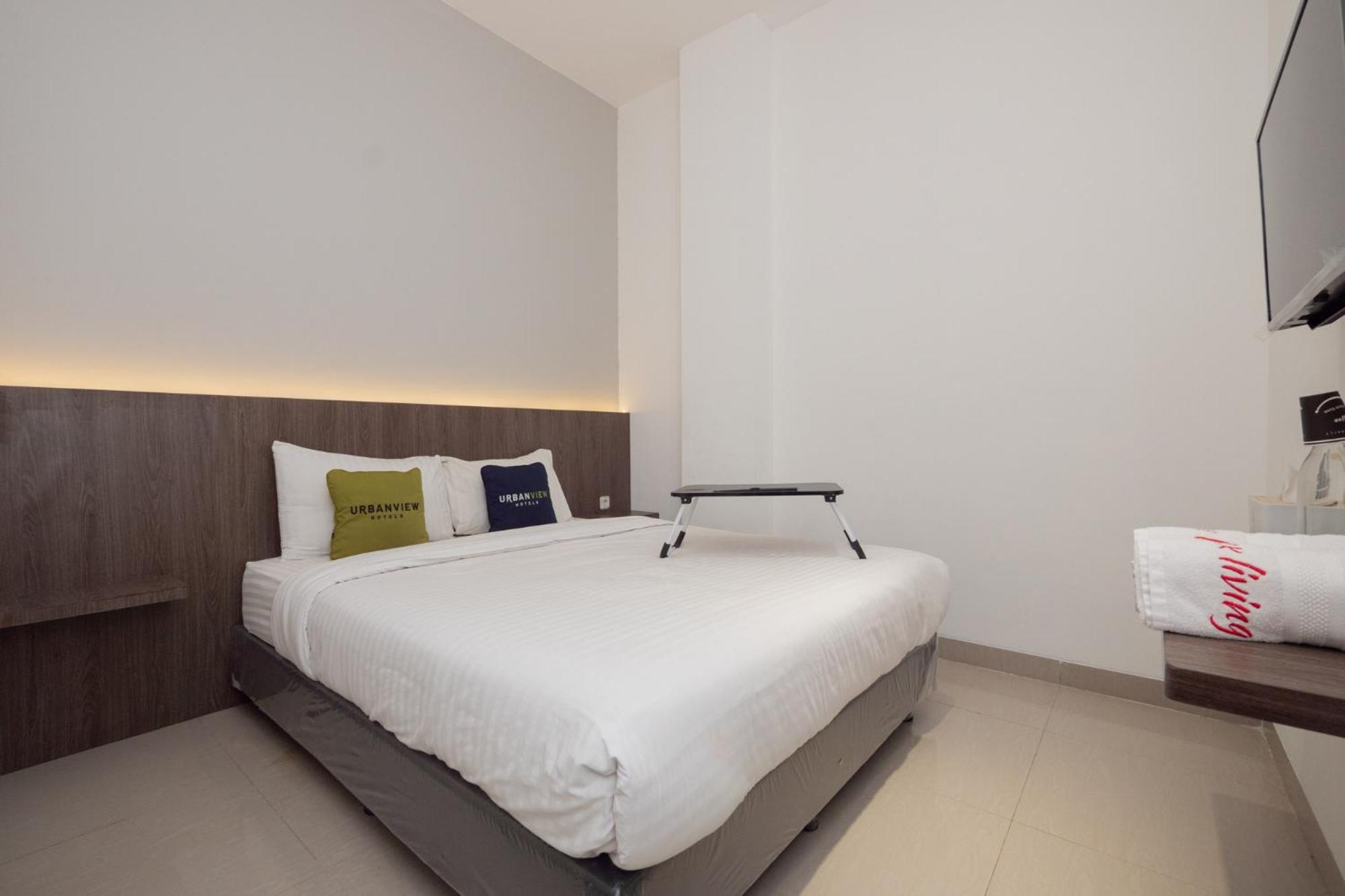 Deluxe Room - Photo 6