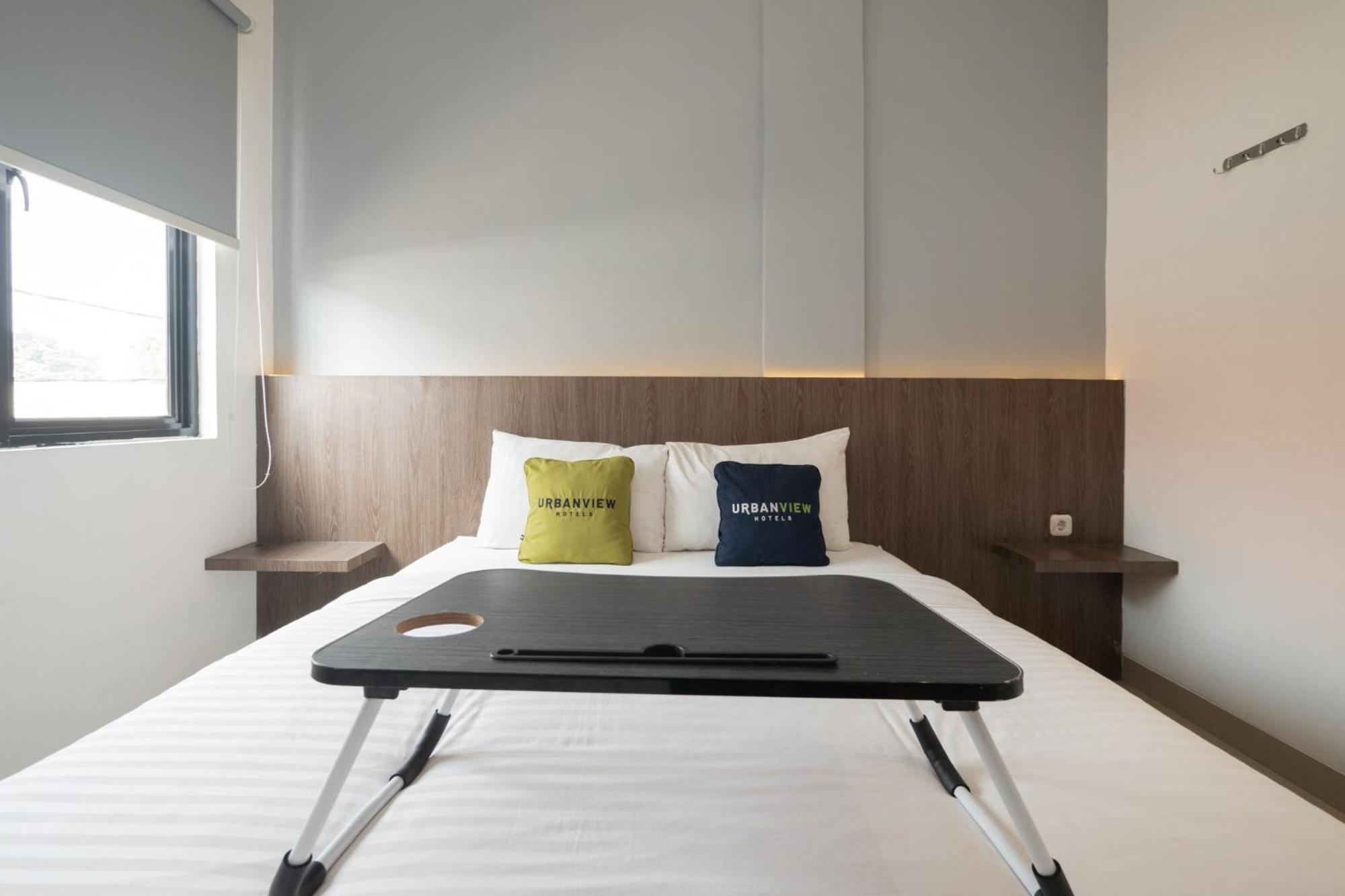 Deluxe Room - Photo 10