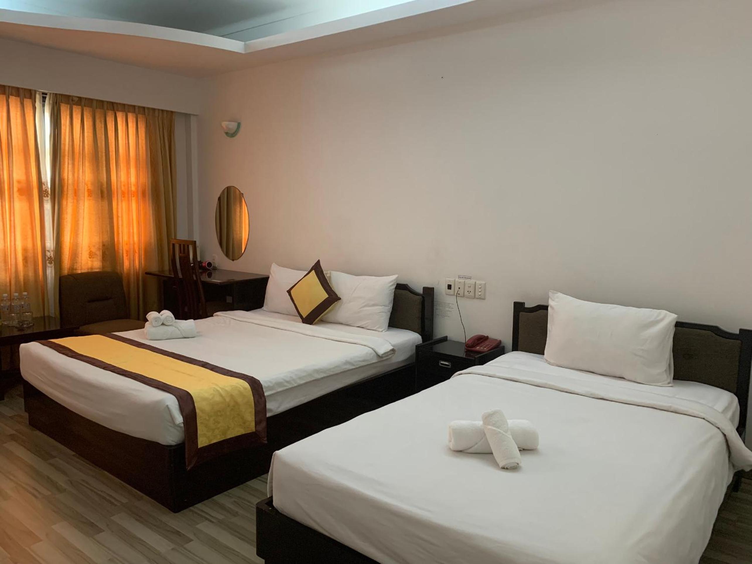 Triple Room with Balcony - Photo 8