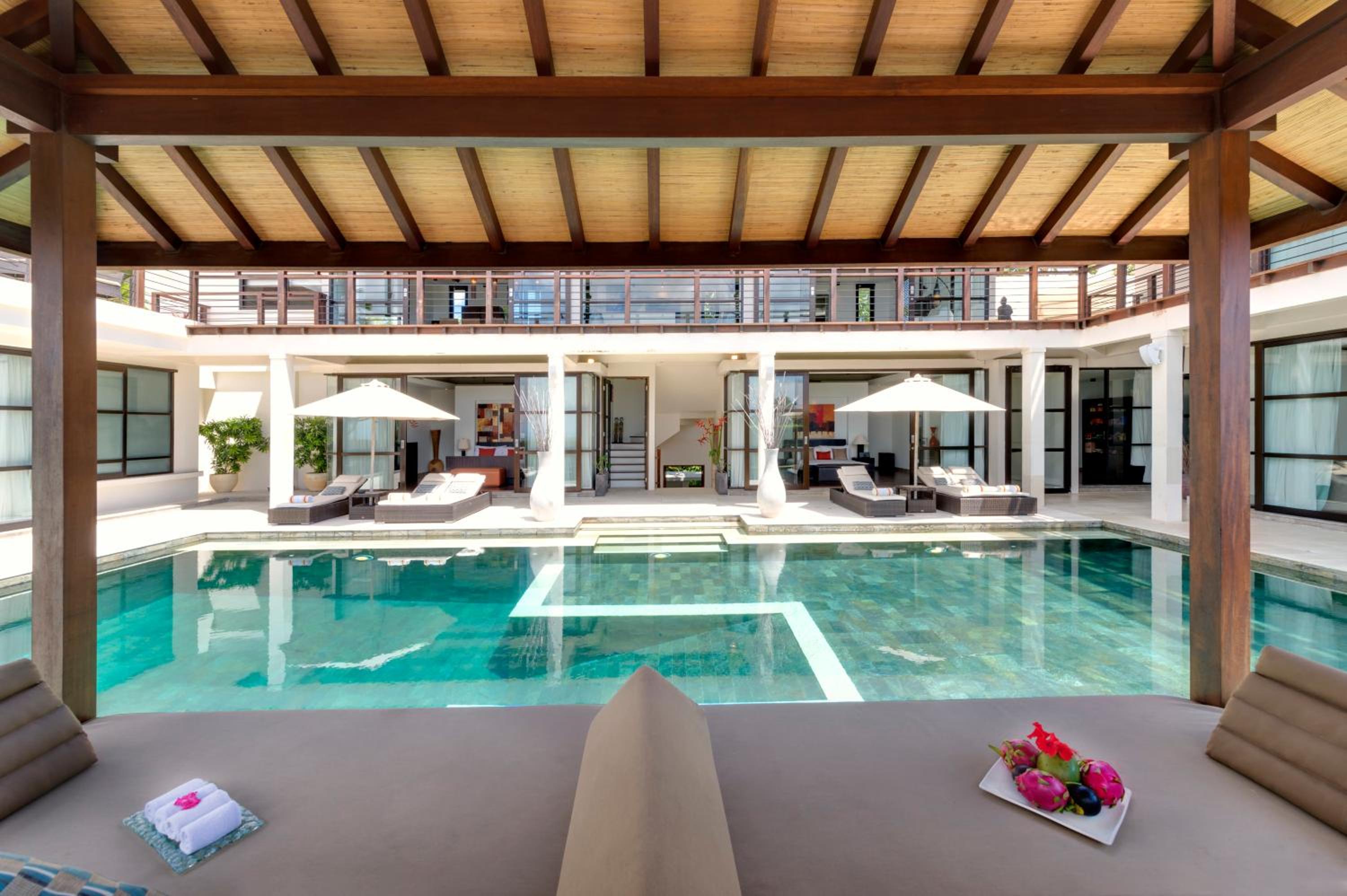 Four-Bedroom Villa with Private Pool photo 3