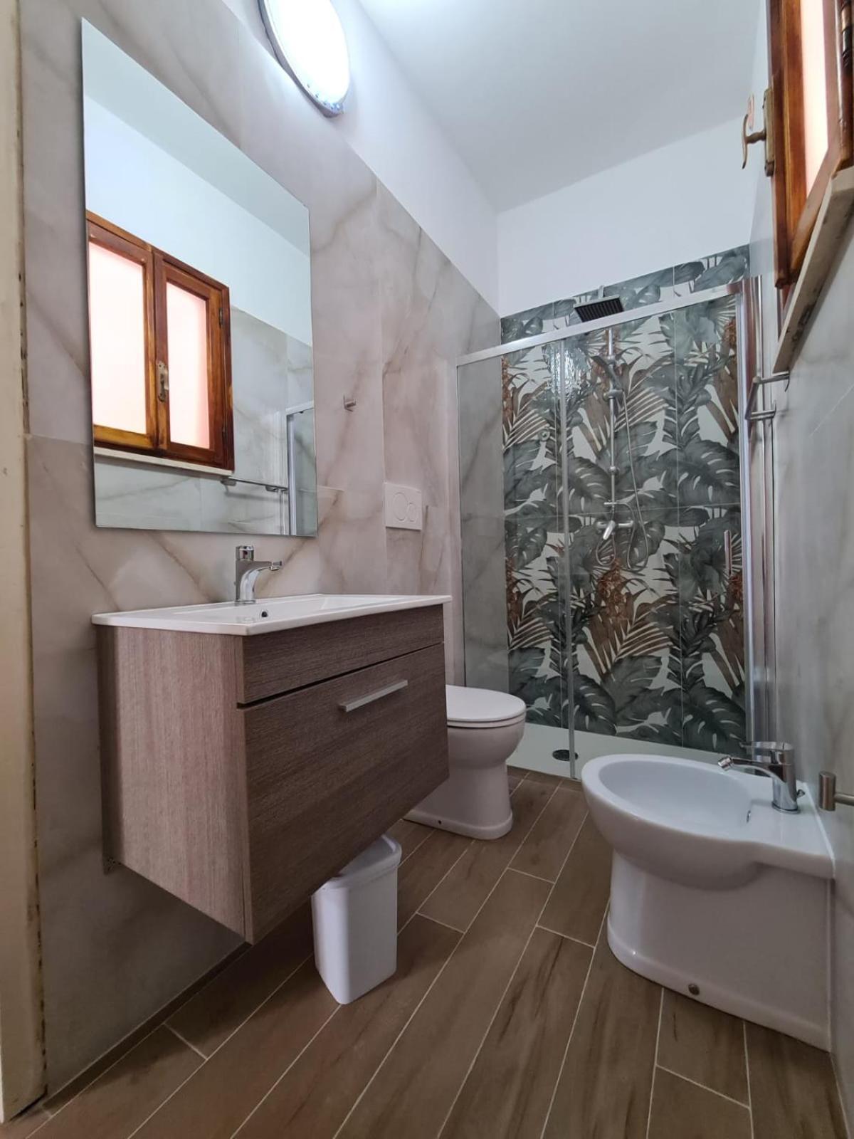 One-Bedroom House - Photo 14