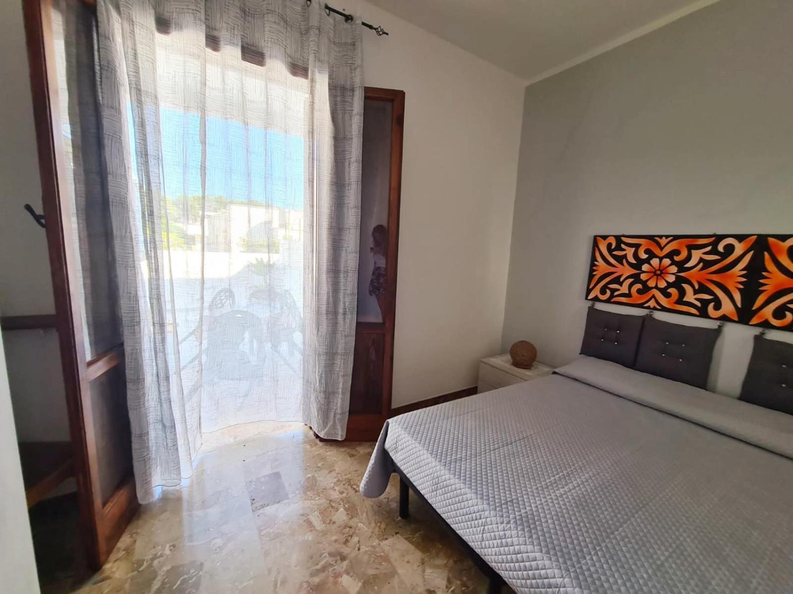 One-Bedroom House - Photo 18