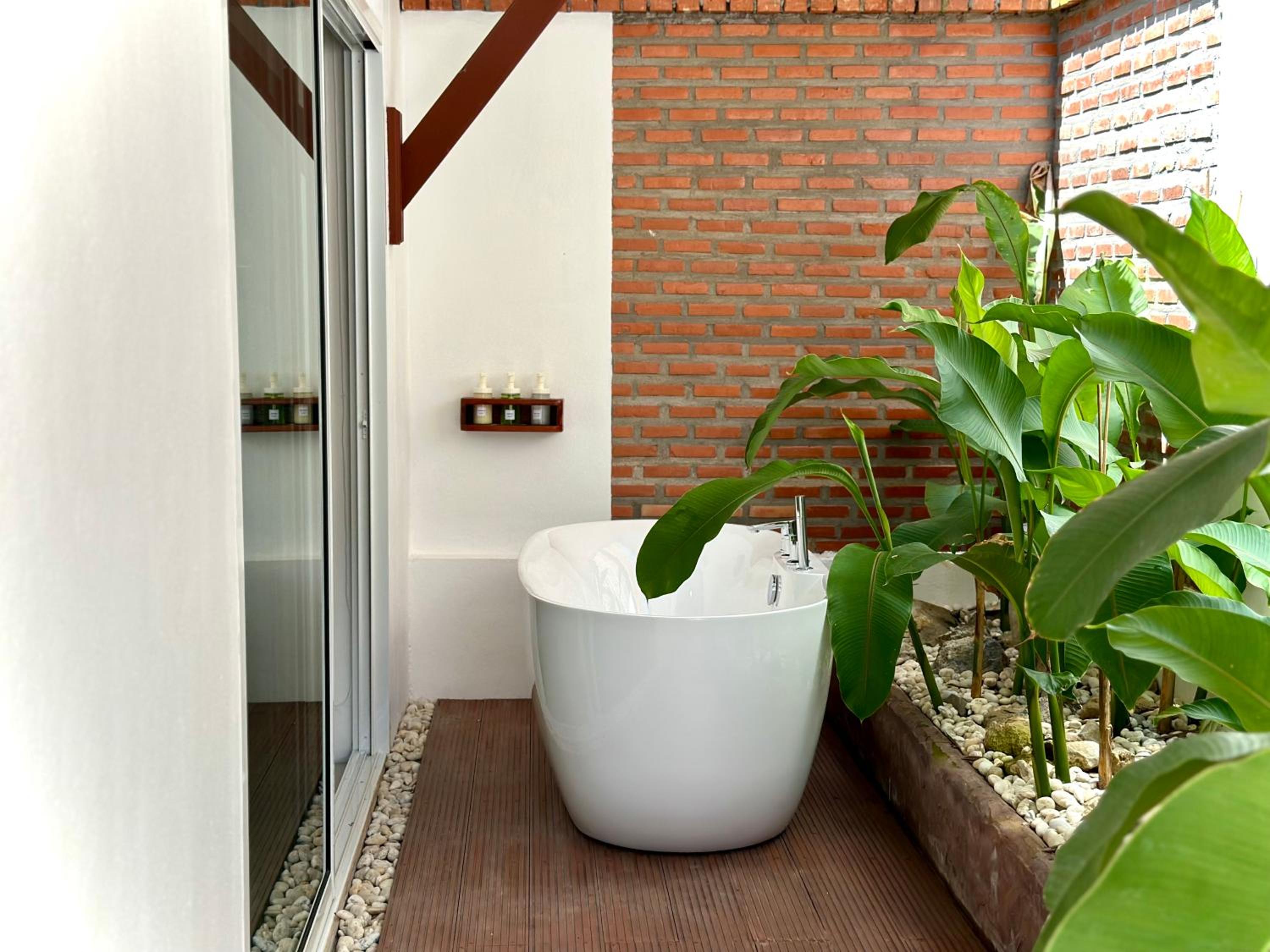 Villa with Private Pool - Photo 82