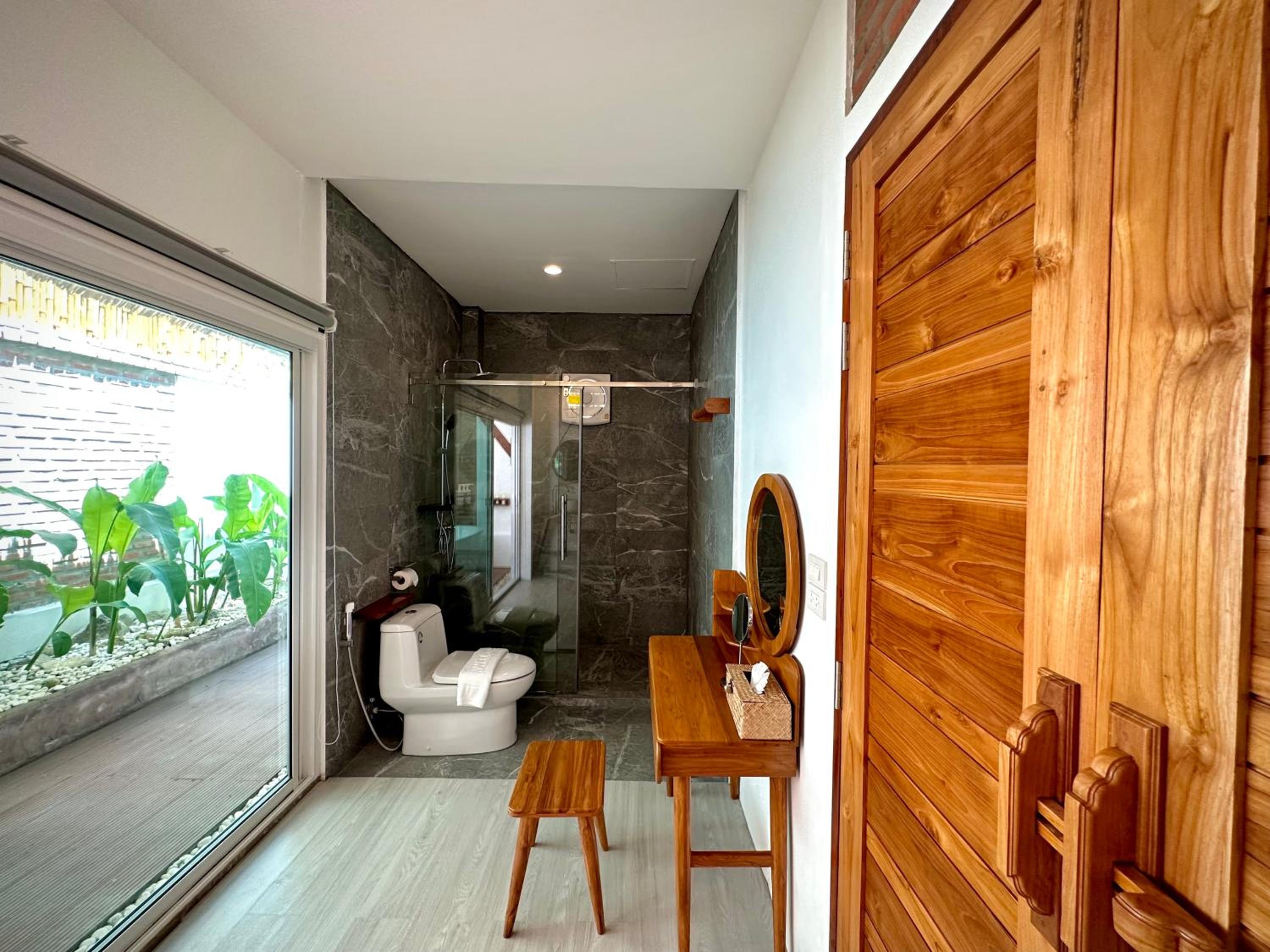 Villa with Private Pool - Photo 84