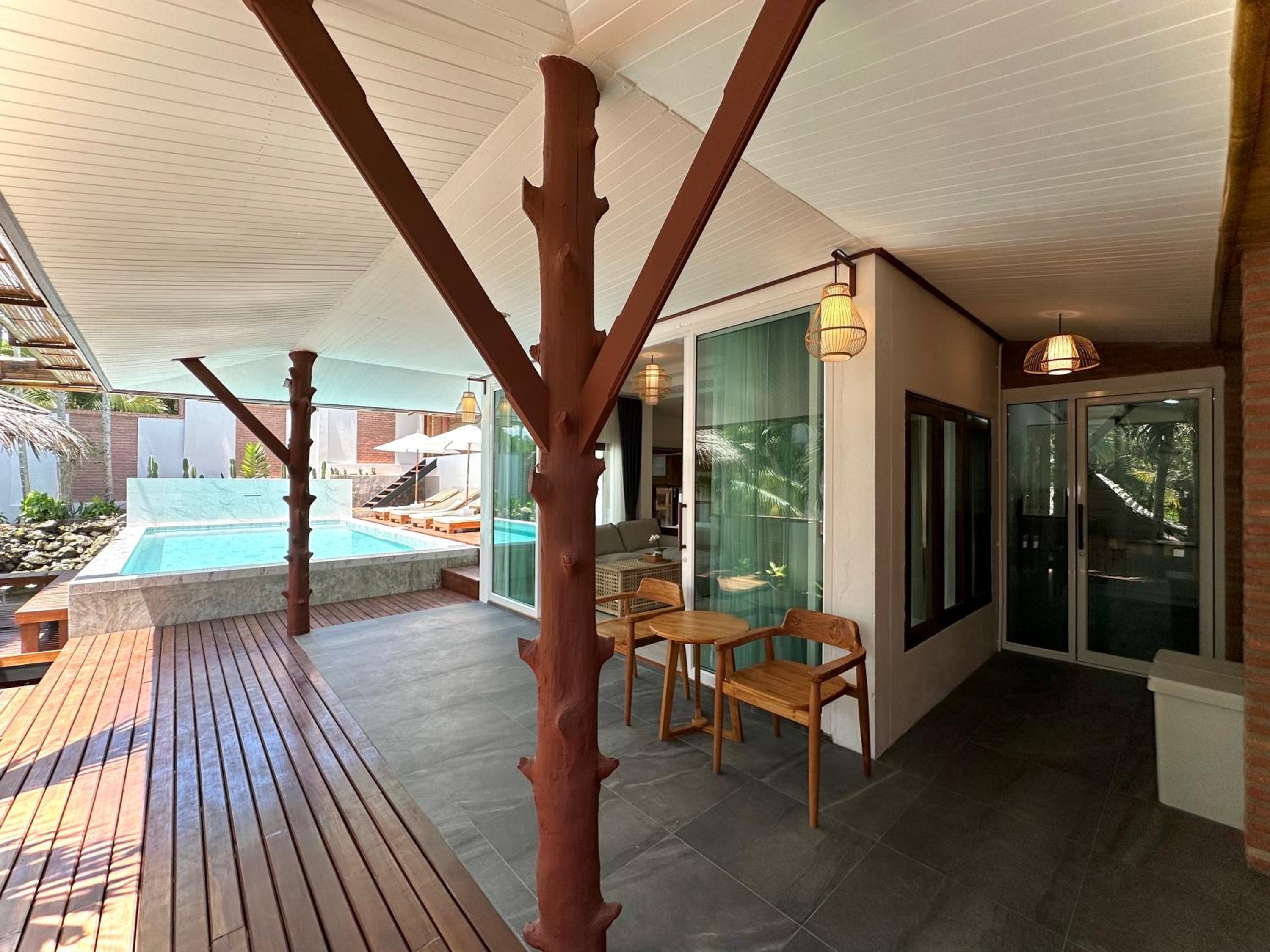 Villa with Private Pool - Photo 62