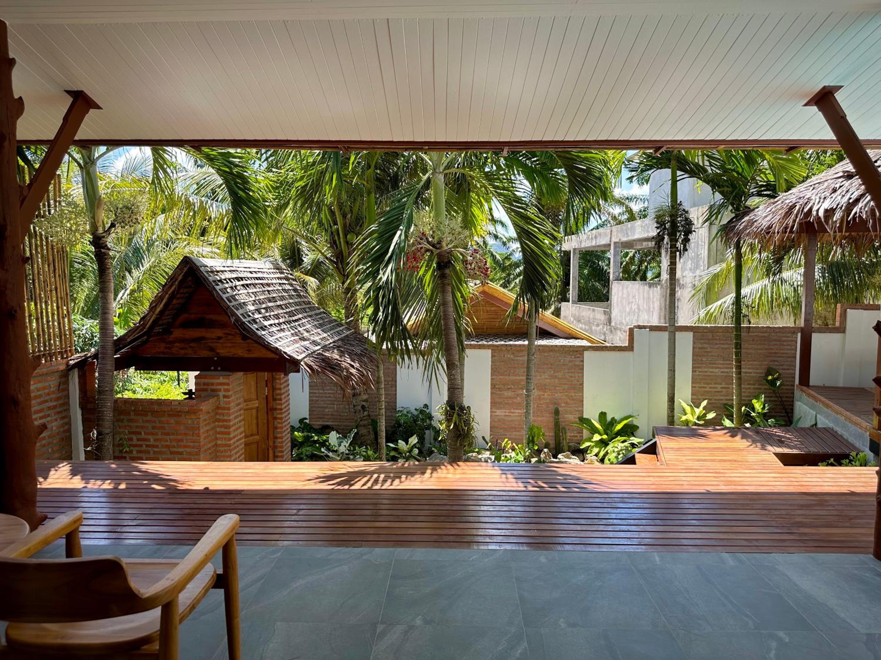 Villa with Private Pool - Photo 38