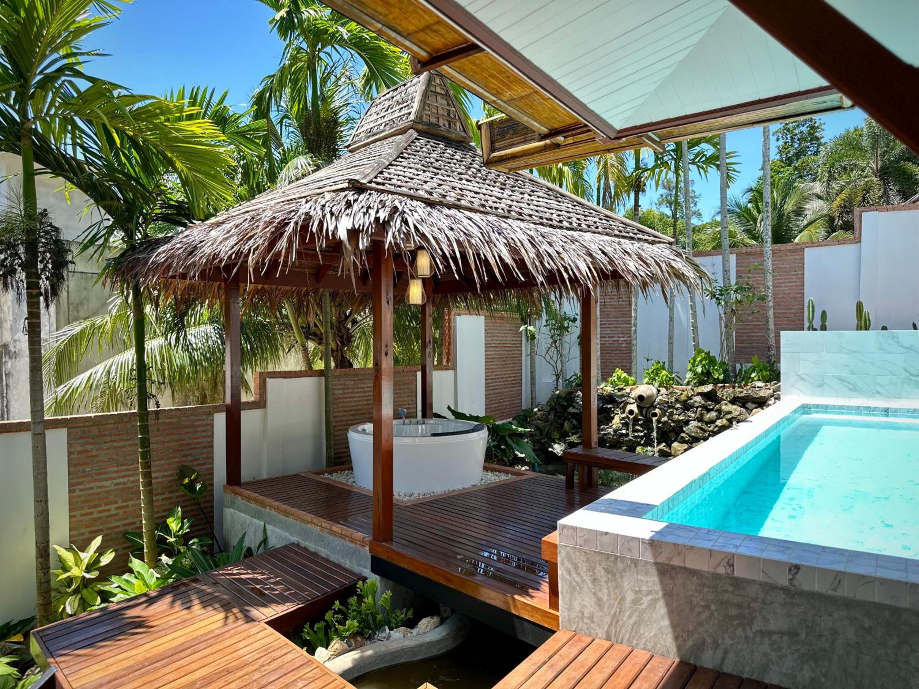 Villa with Private Pool - Photo 76