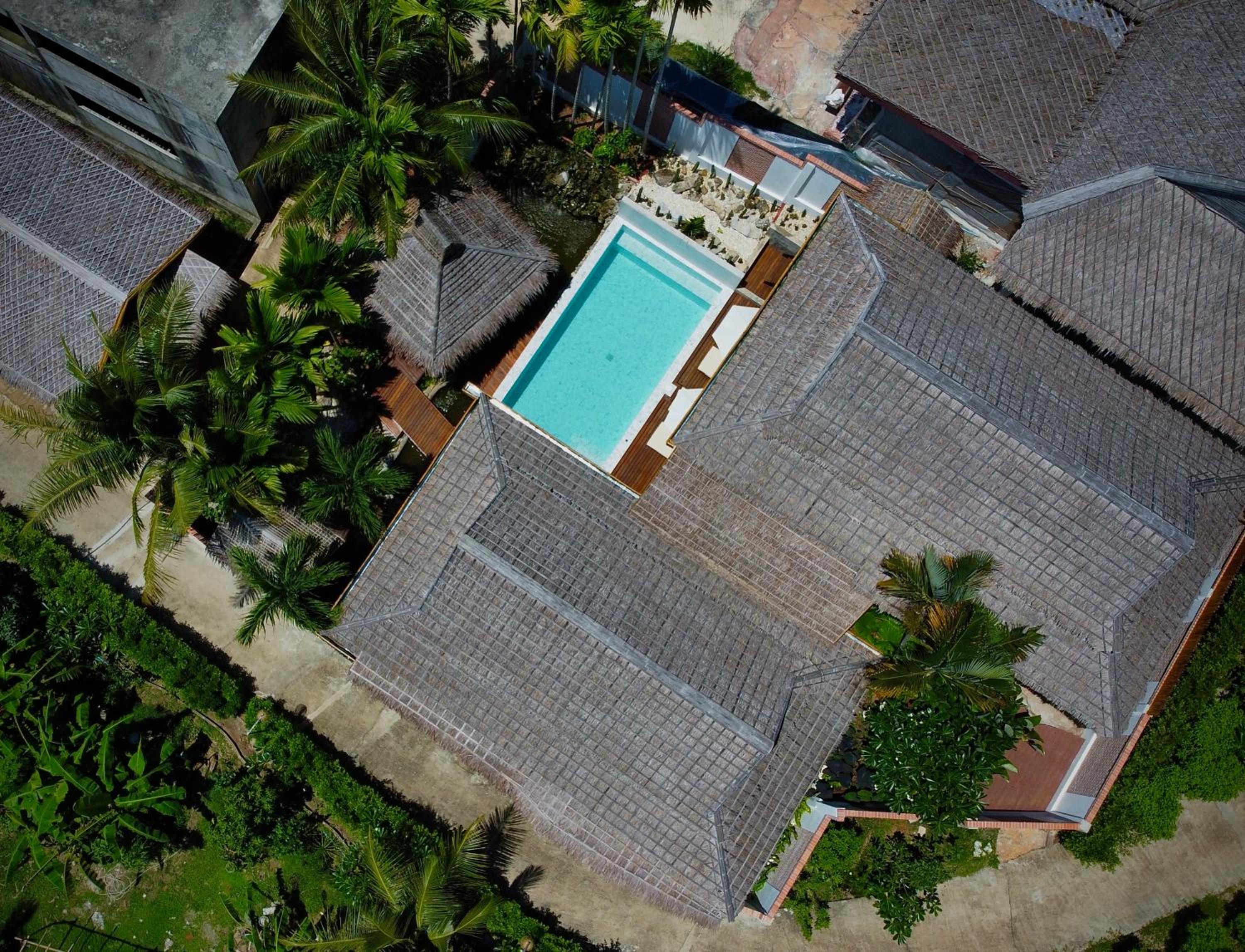 Villa with Private Pool - Photo 12