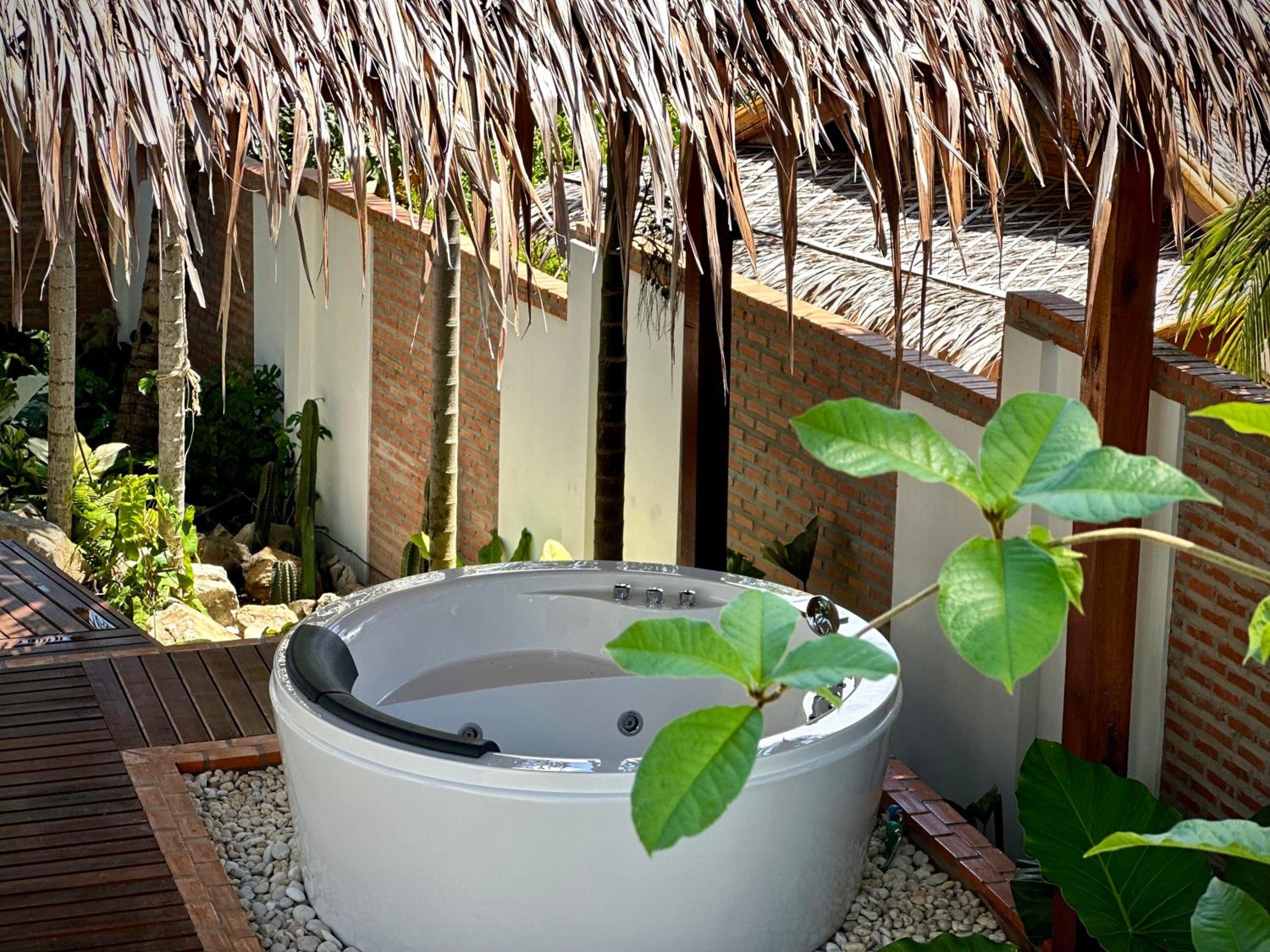 Villa with Private Pool - Photo 70