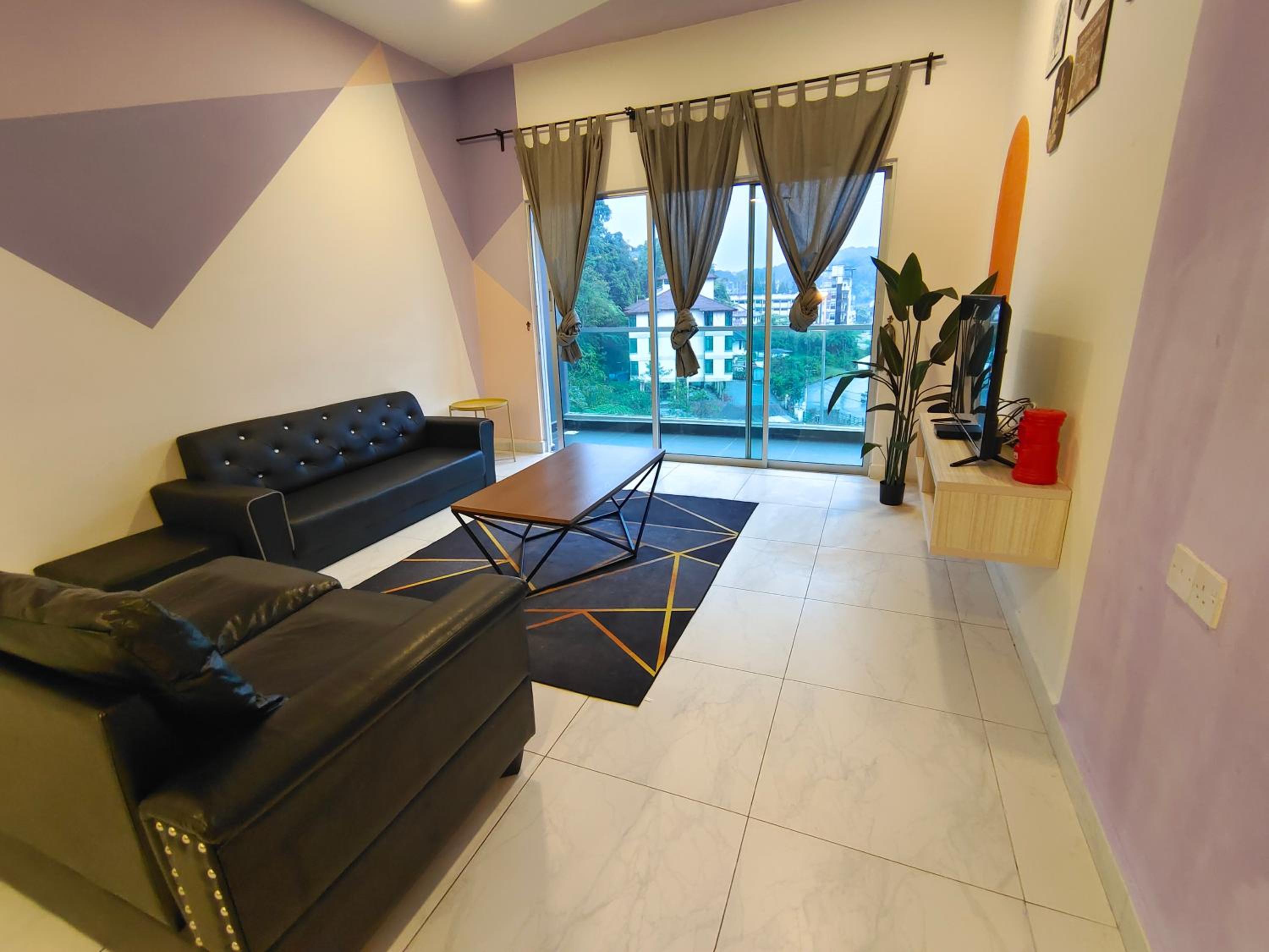 Apartment with Balcony - Photo 24
