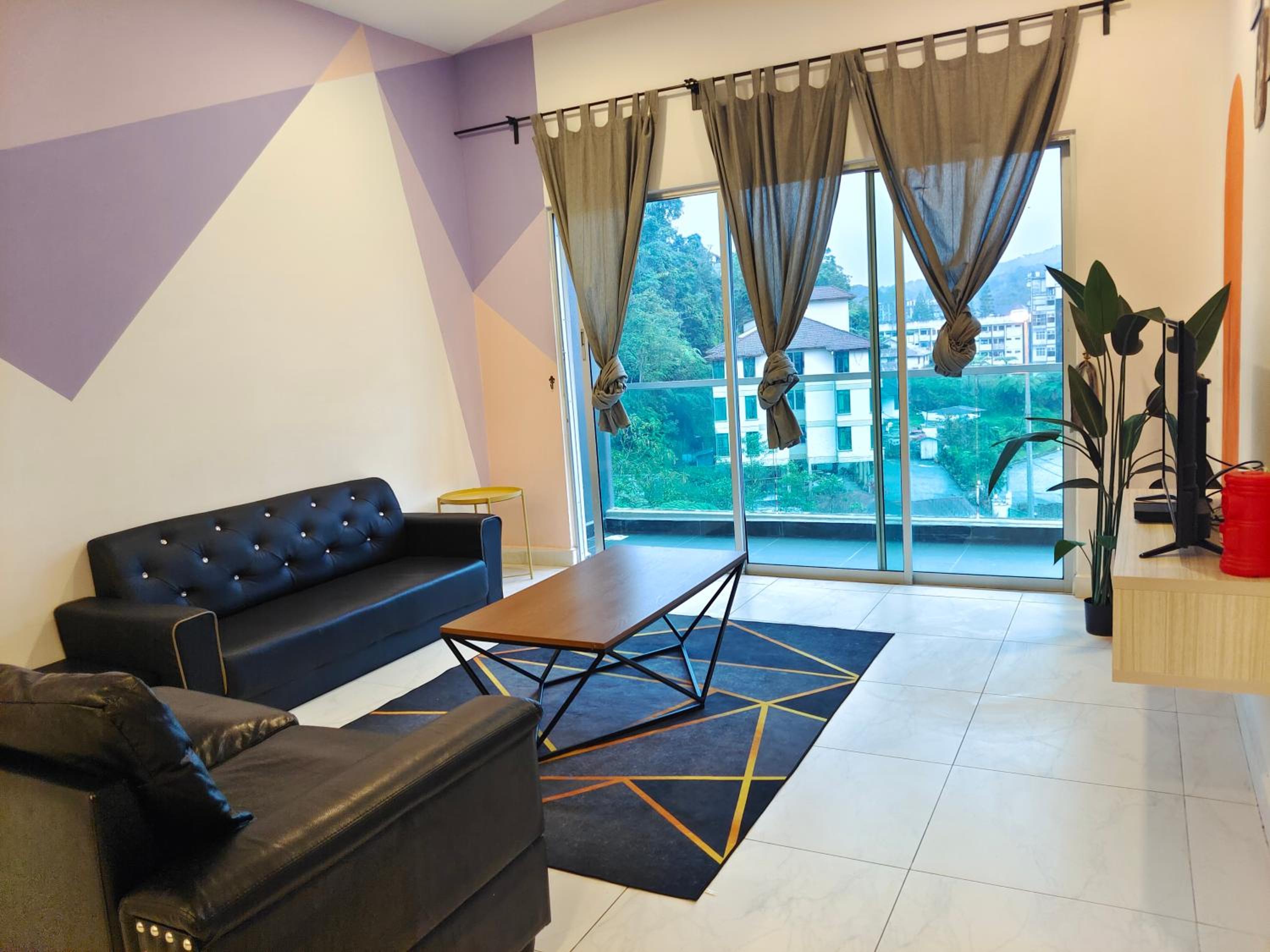 Apartment with Balcony - Photo 25