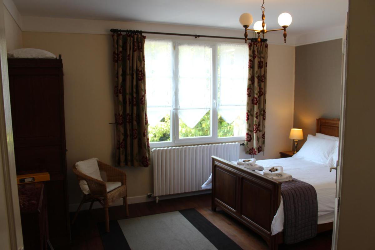 Deluxe Double Room with Shower photo 2