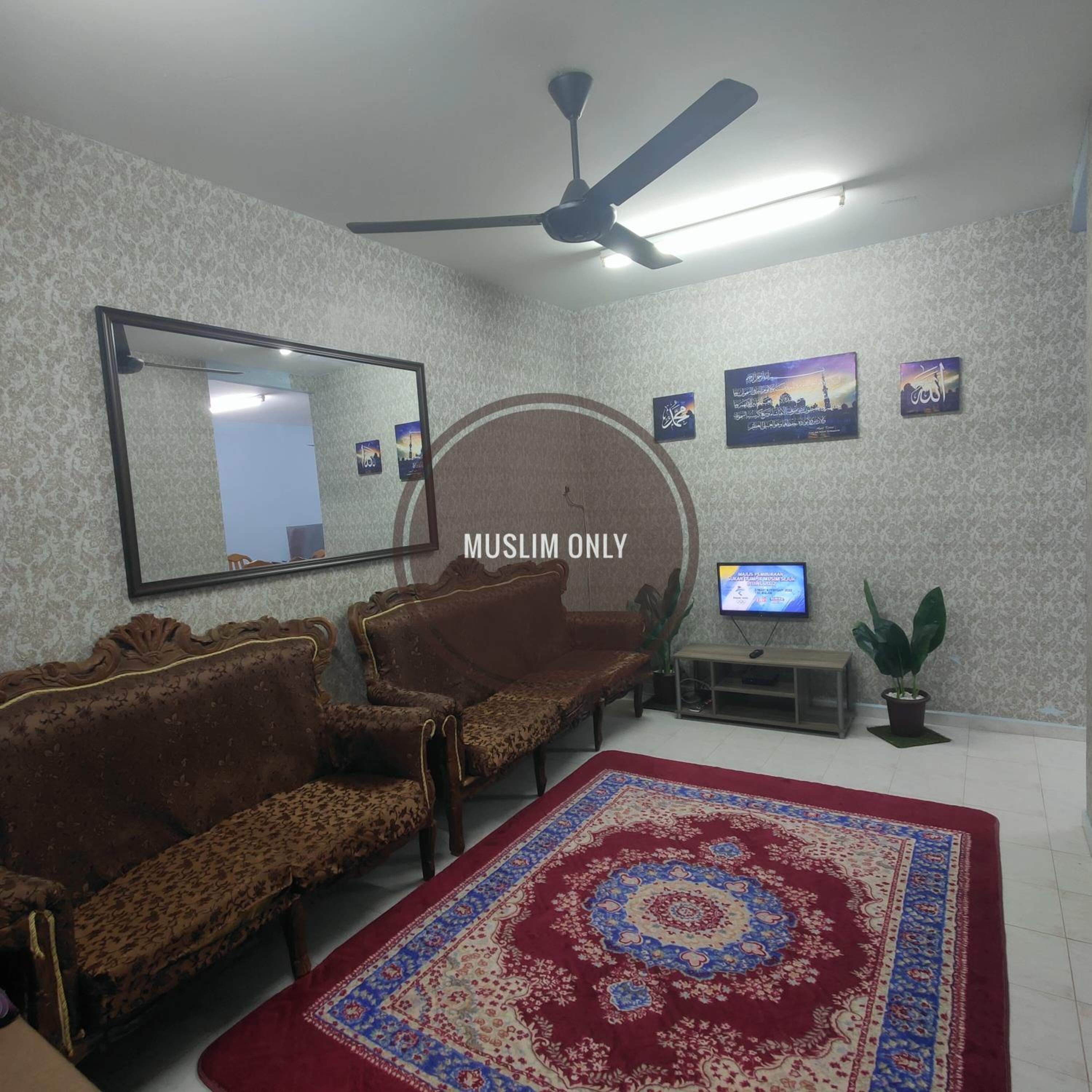 Three-Bedroom House photo 1