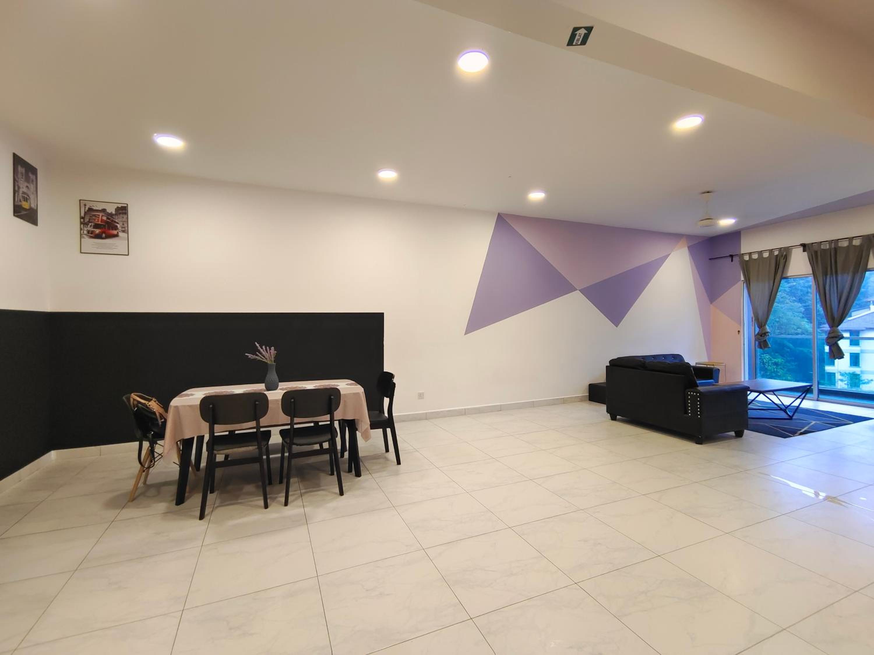 Apartment with Balcony - Photo 37