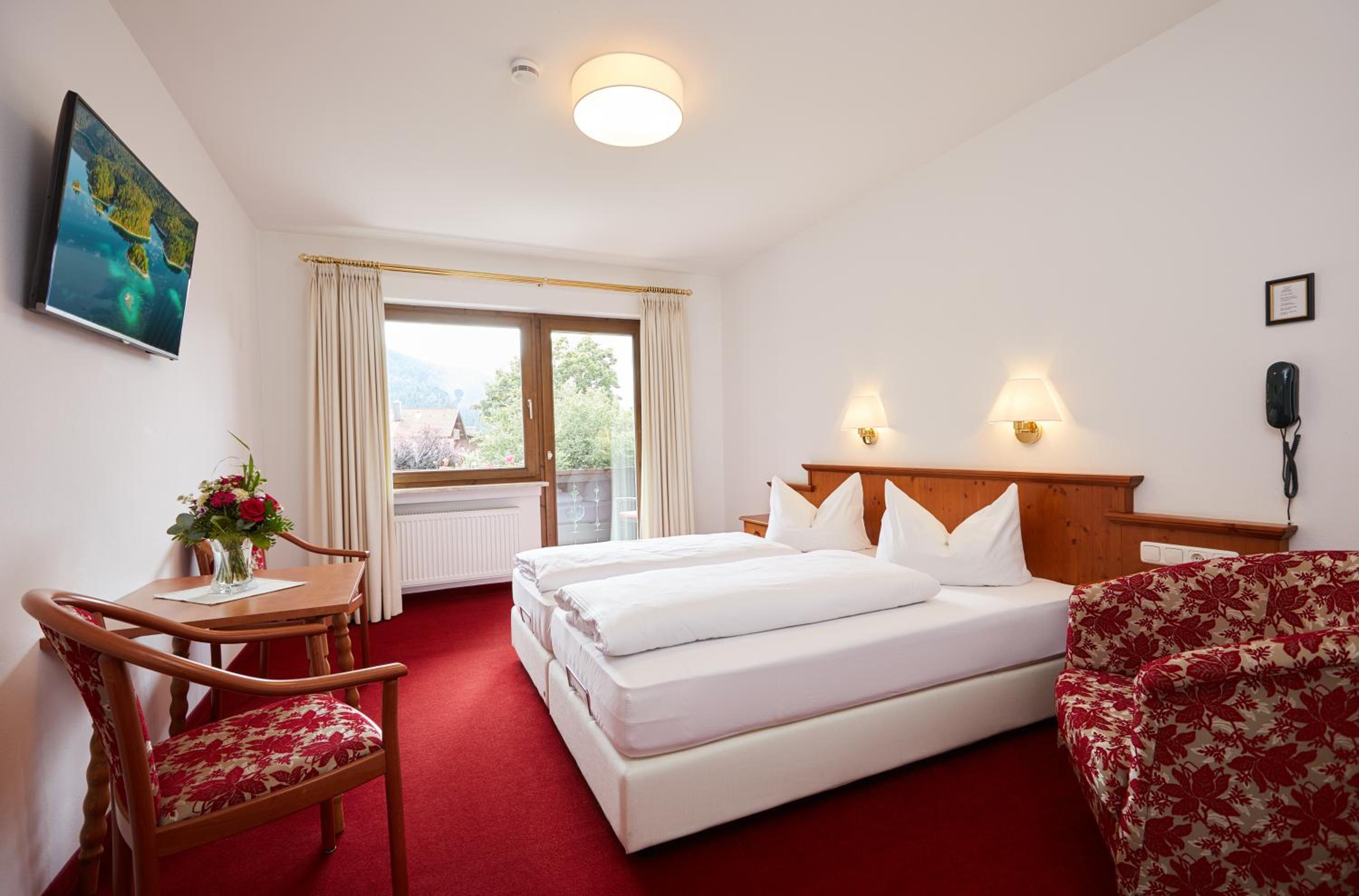Double Room with Balcony photo 2