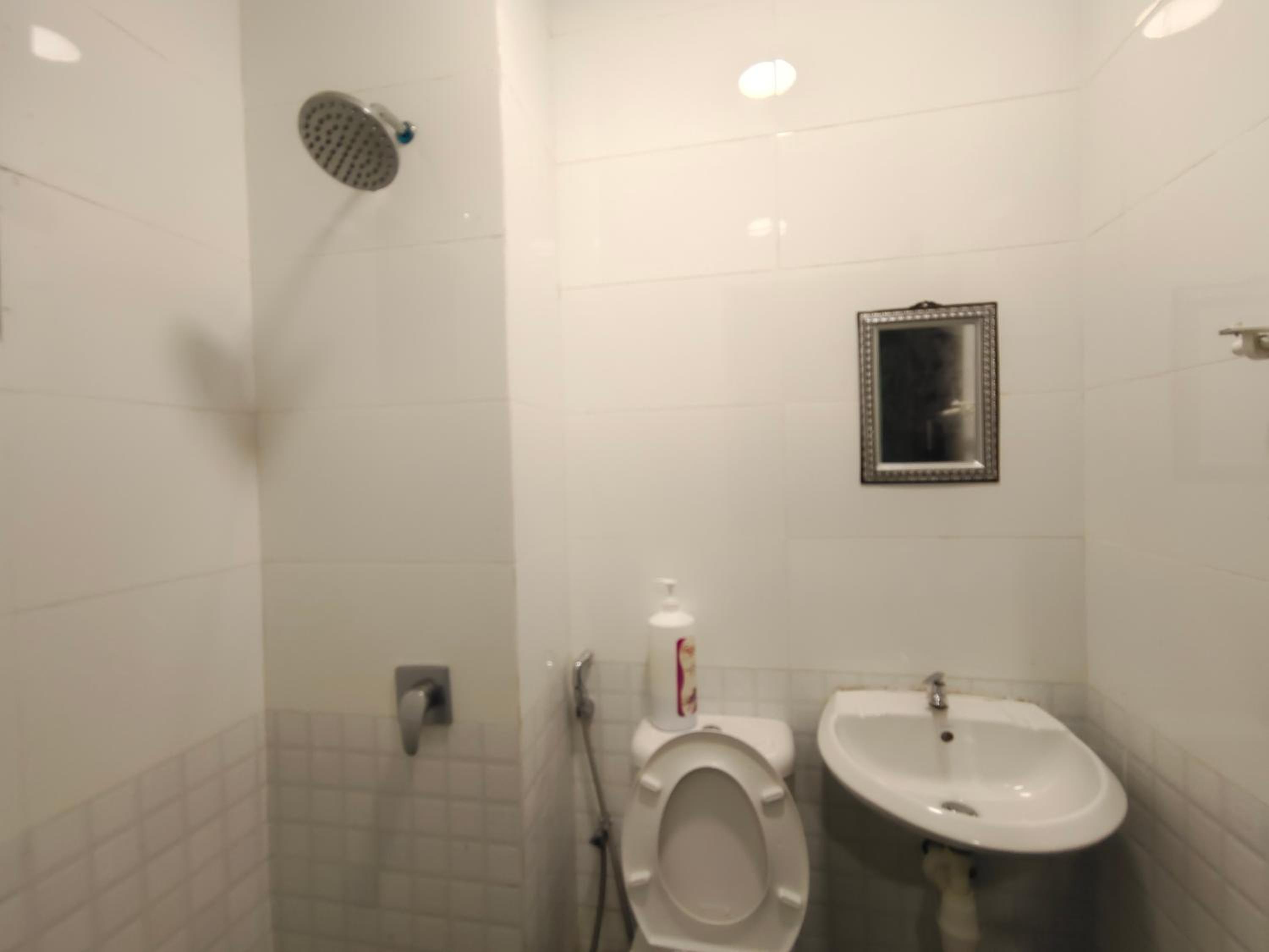 Apartment with Balcony - Photo 41