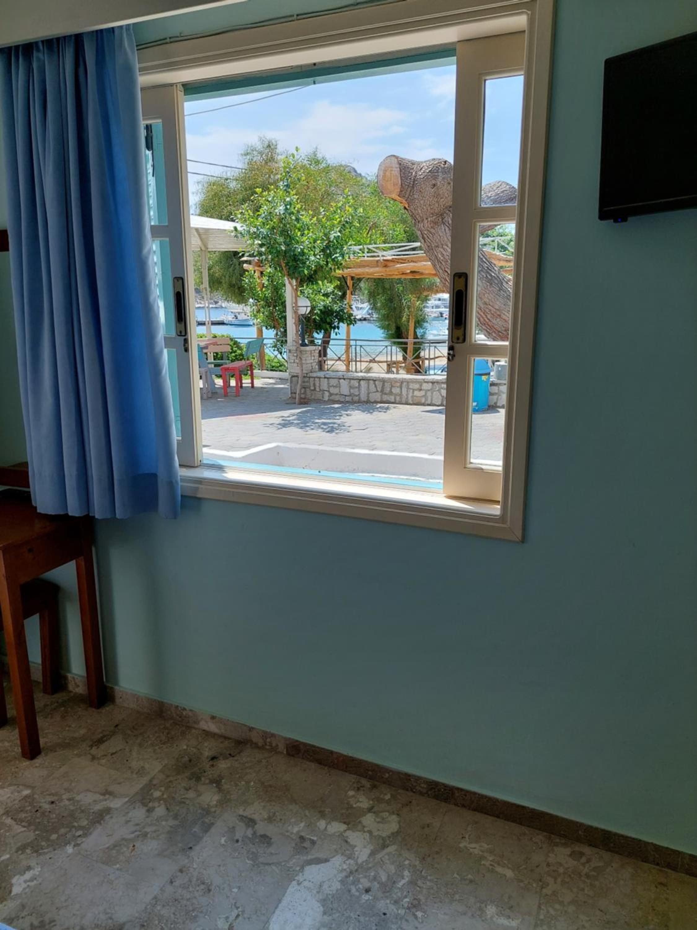 Twin Room with Sea View photo 2
