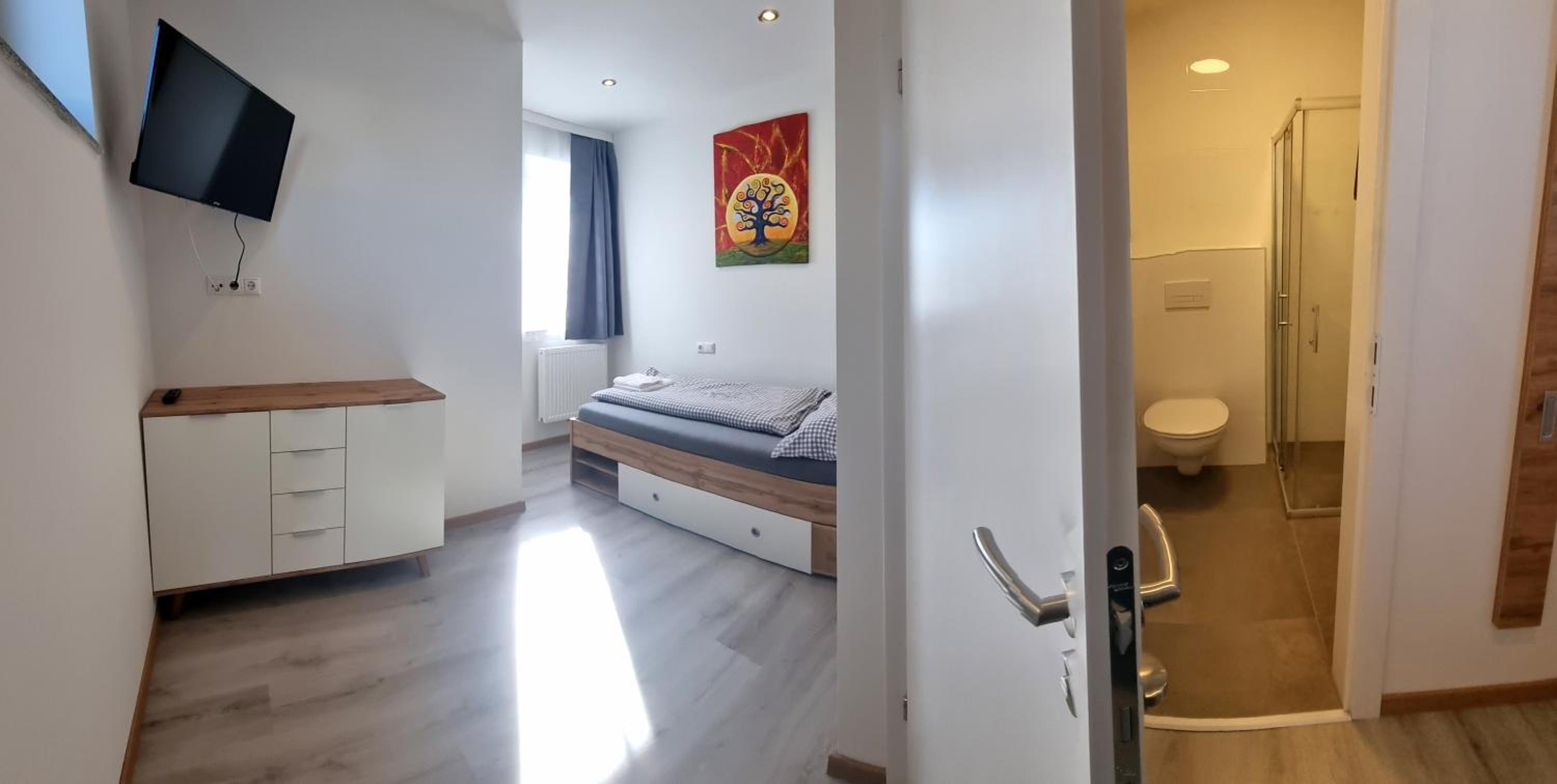 Single Room photo 1