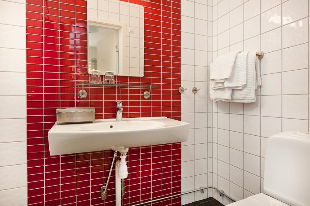 Double or Twin Room photo 2