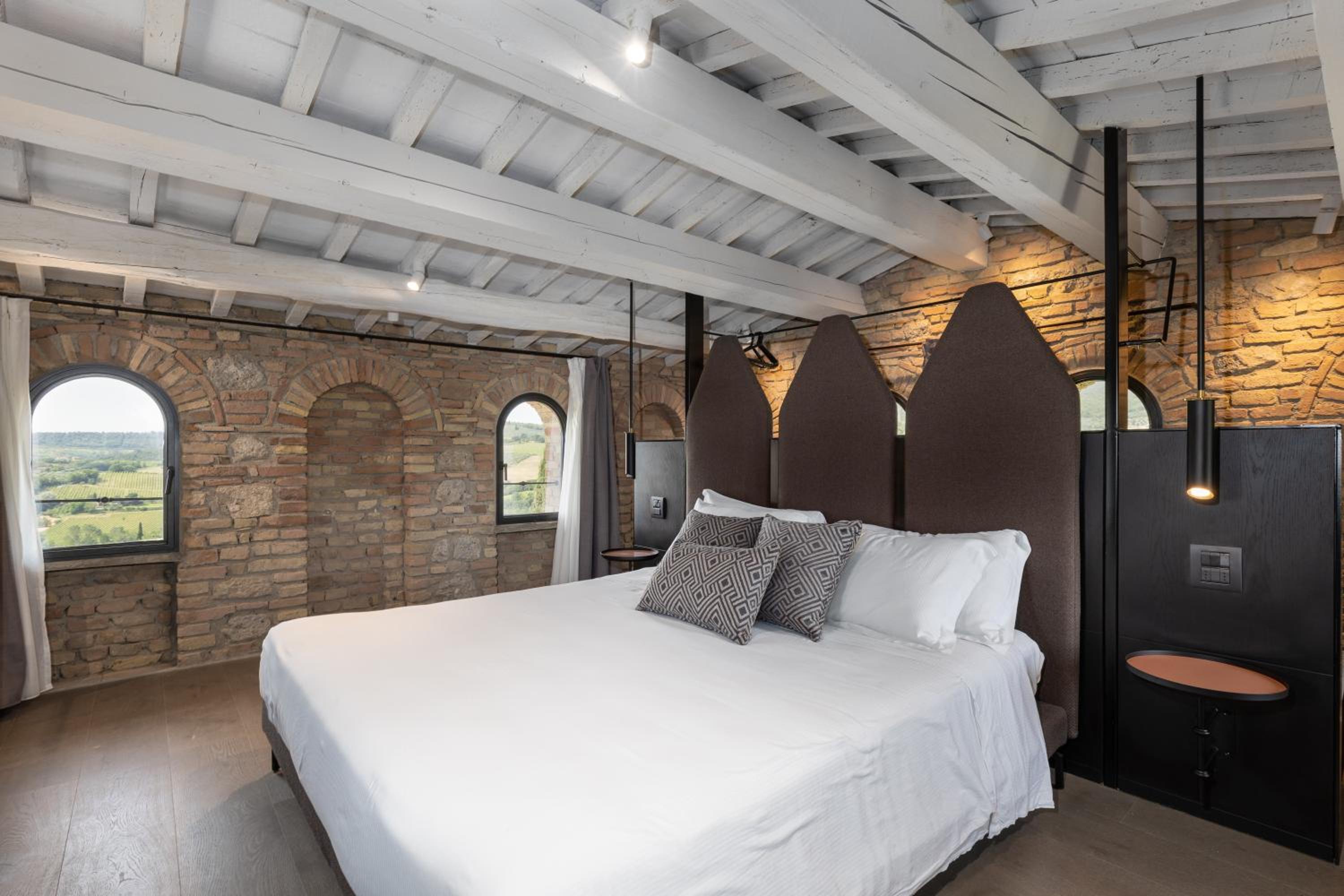 One-Bedroom Apartment with Garden View