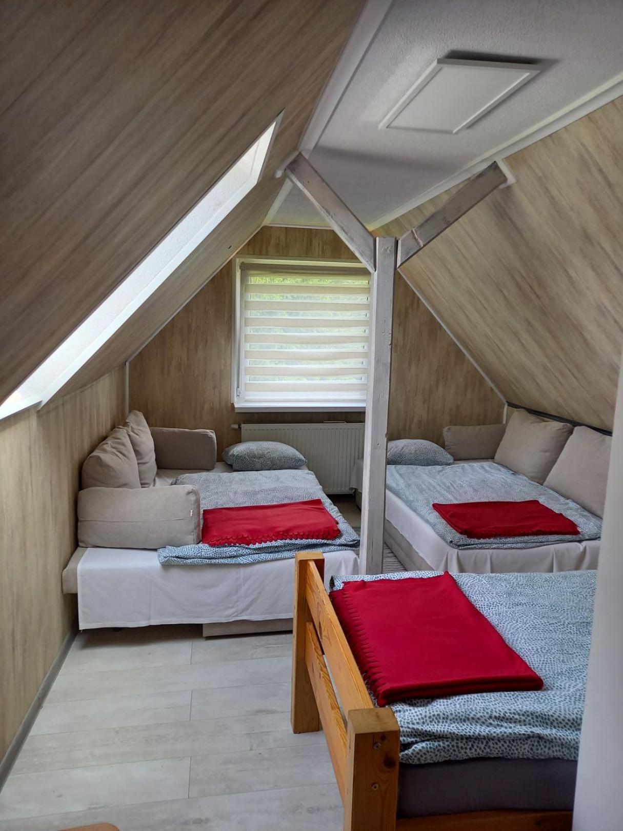 Triple Room - Photo 1