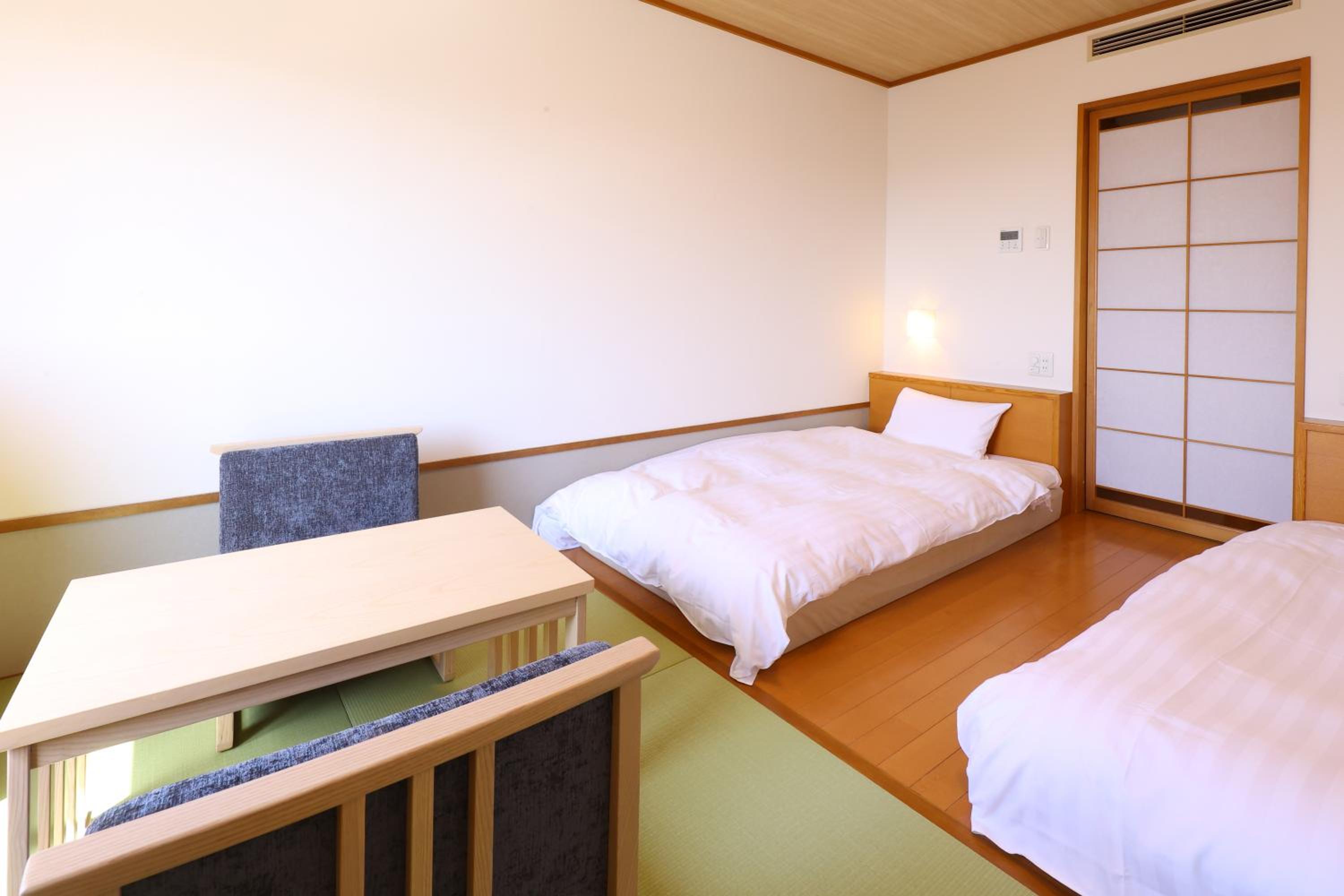 Room with Tatami Area with Sea View-Upper Floor - Smoking