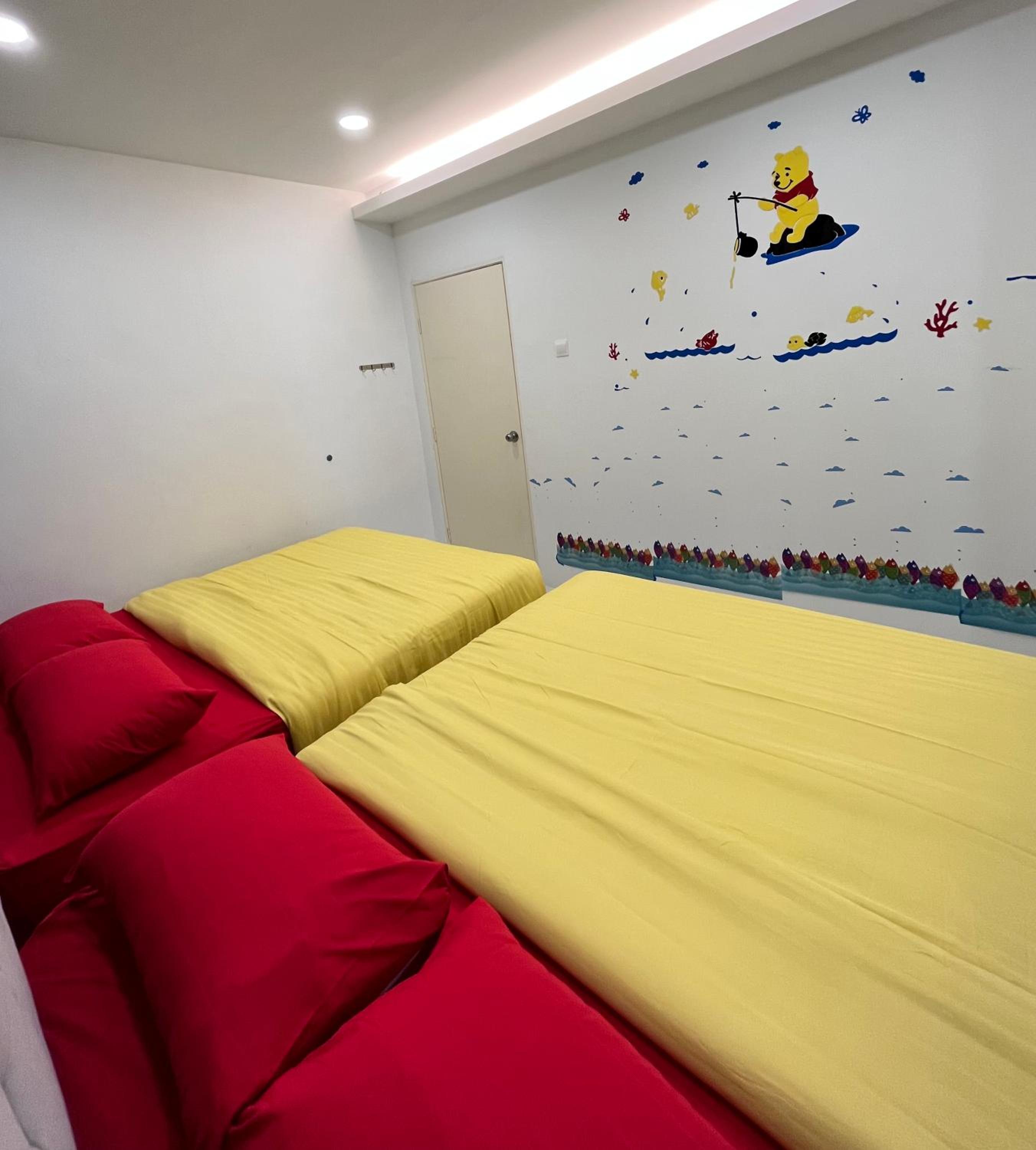Three-Bedroom Apartment - Photo 4