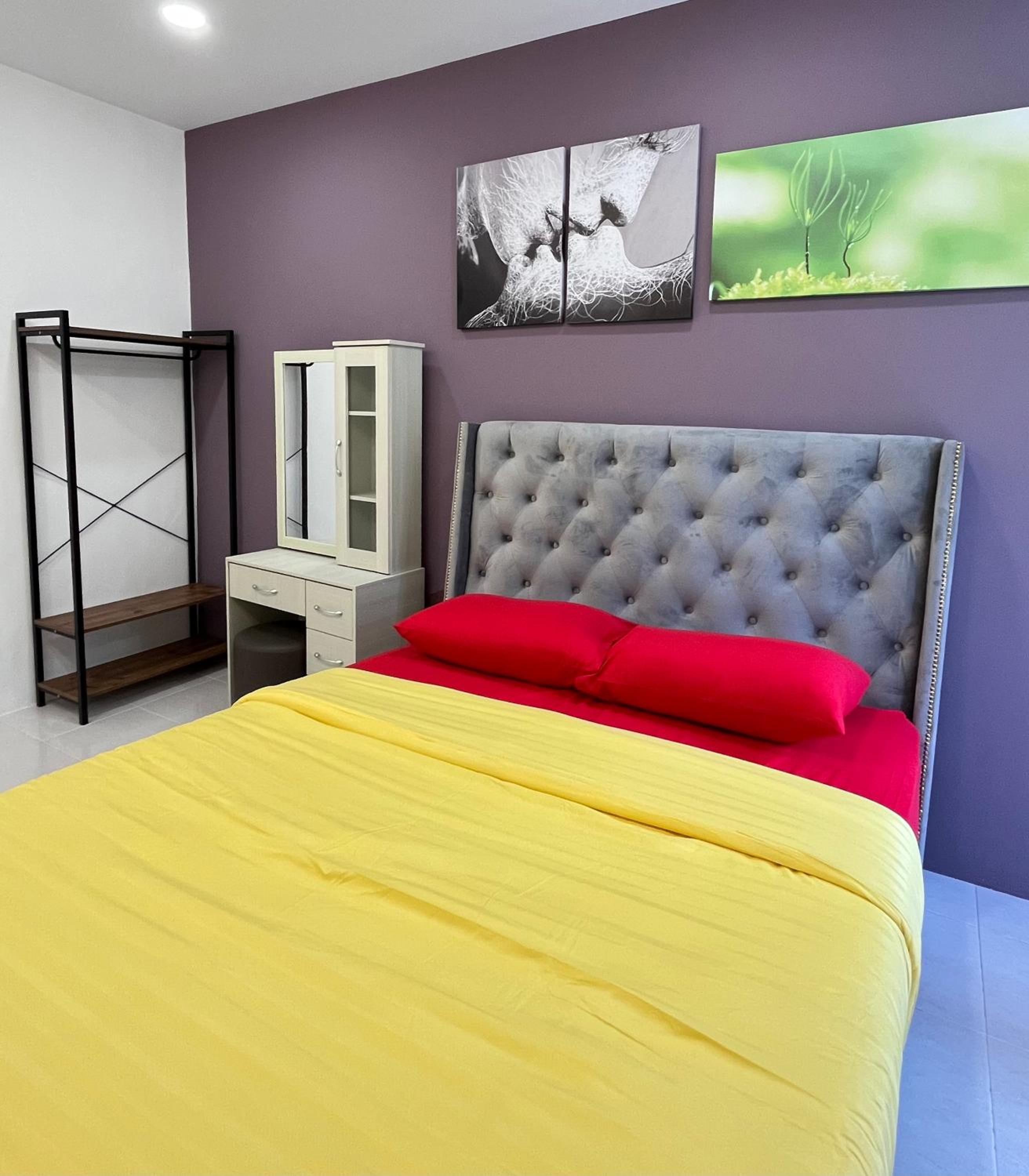 Three-Bedroom Apartment - Photo 6