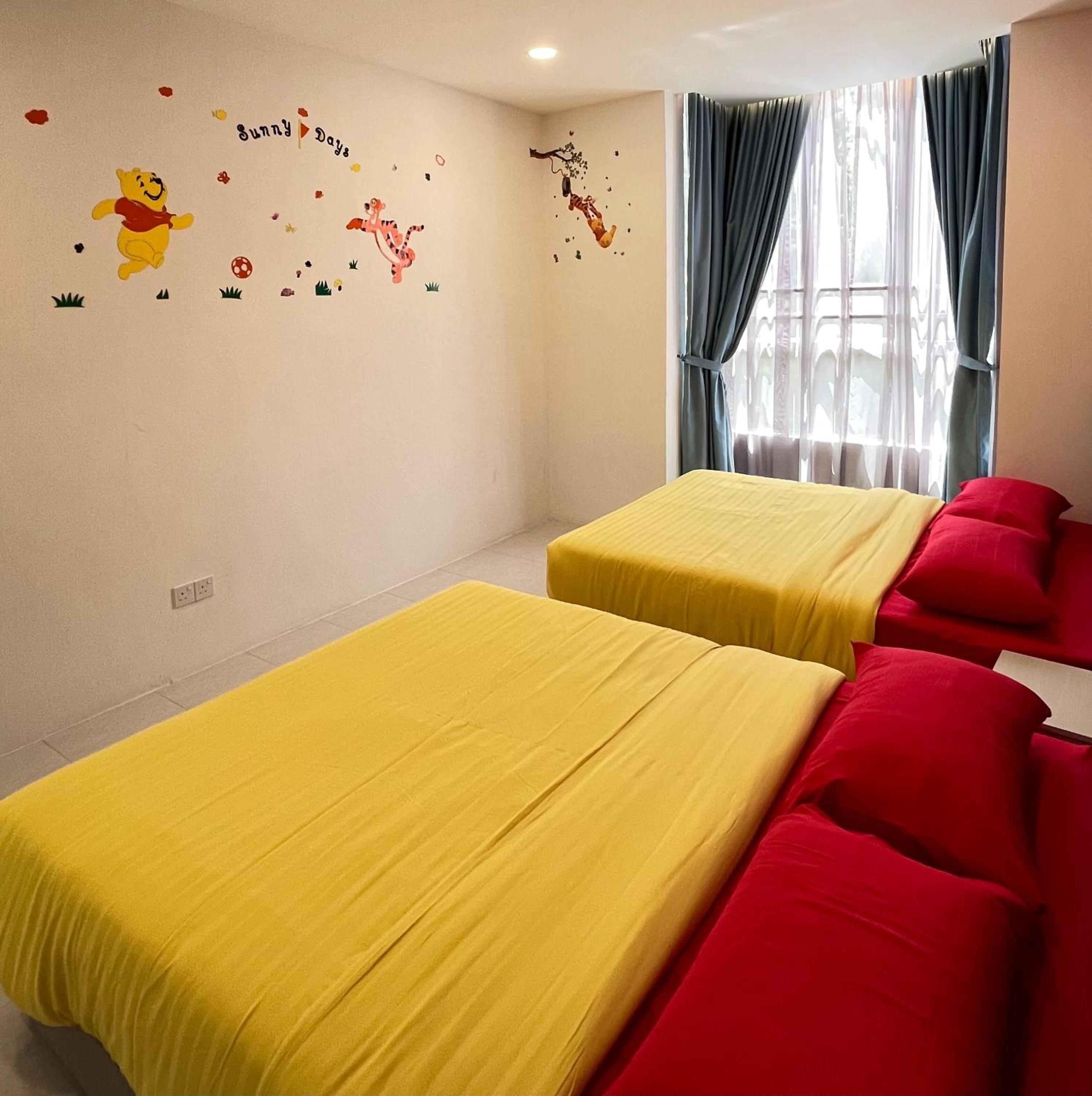 Three-Bedroom Apartment - Photo 12