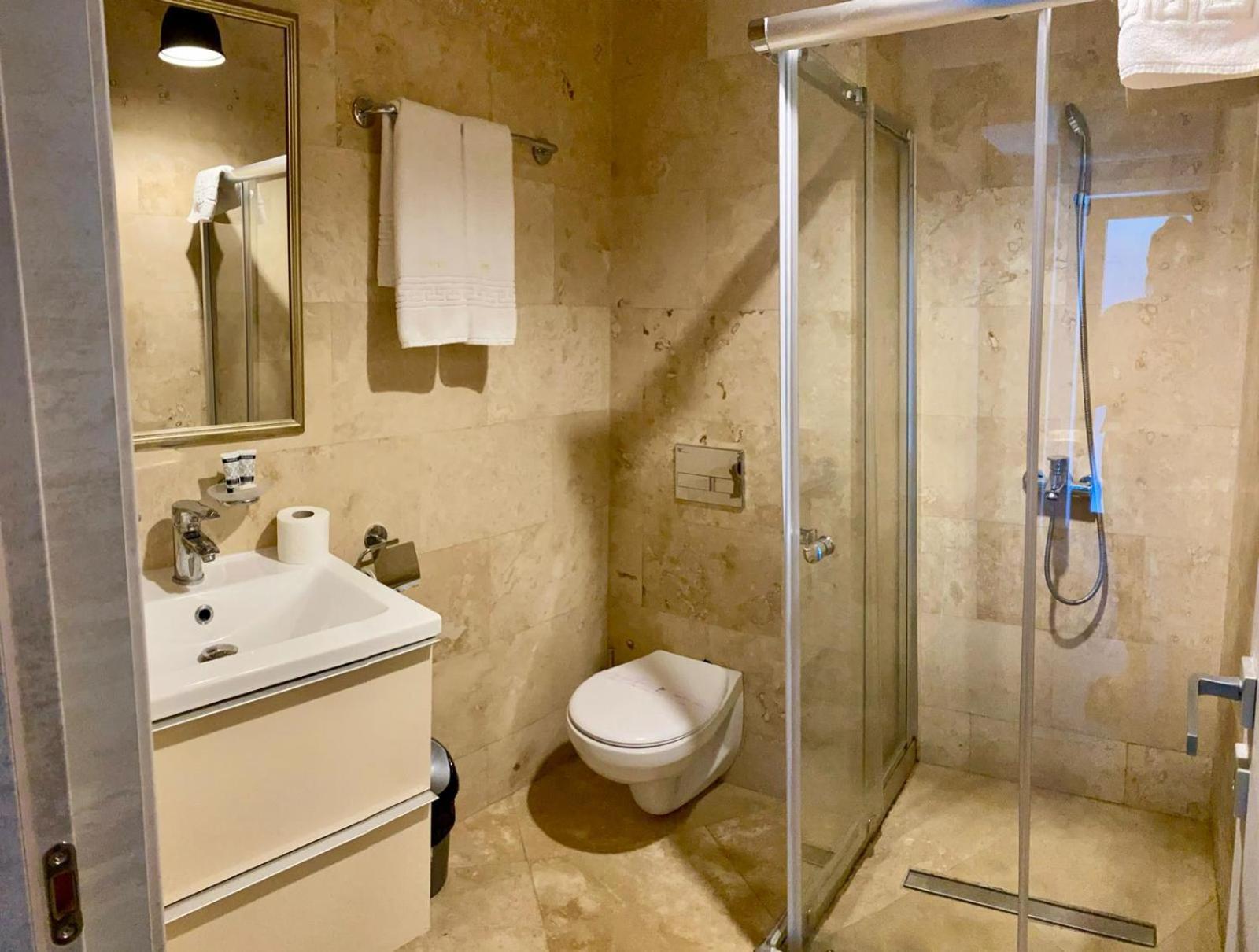 Double Room with Terrace - Photo 27