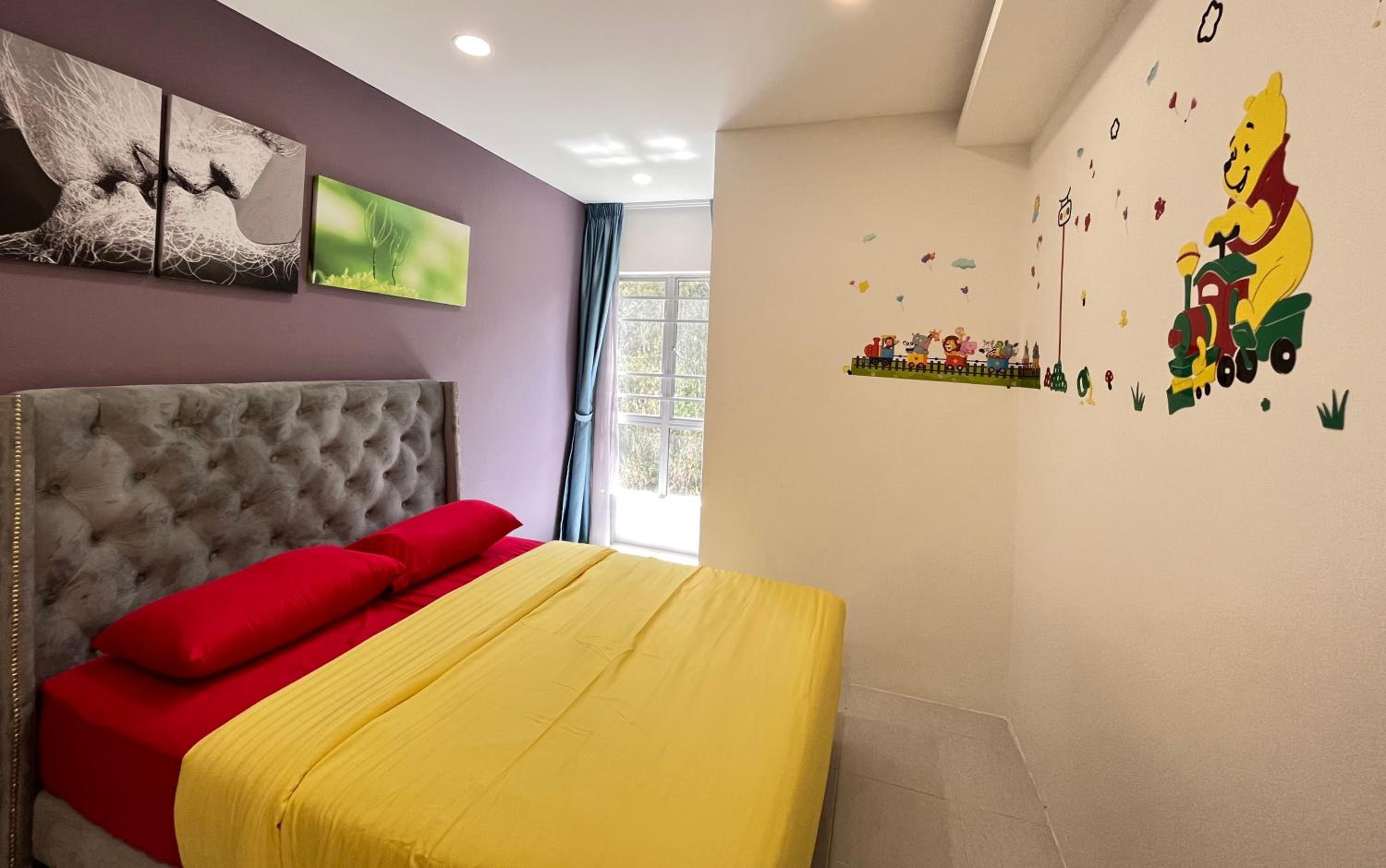 Three-Bedroom Apartment - Photo 25