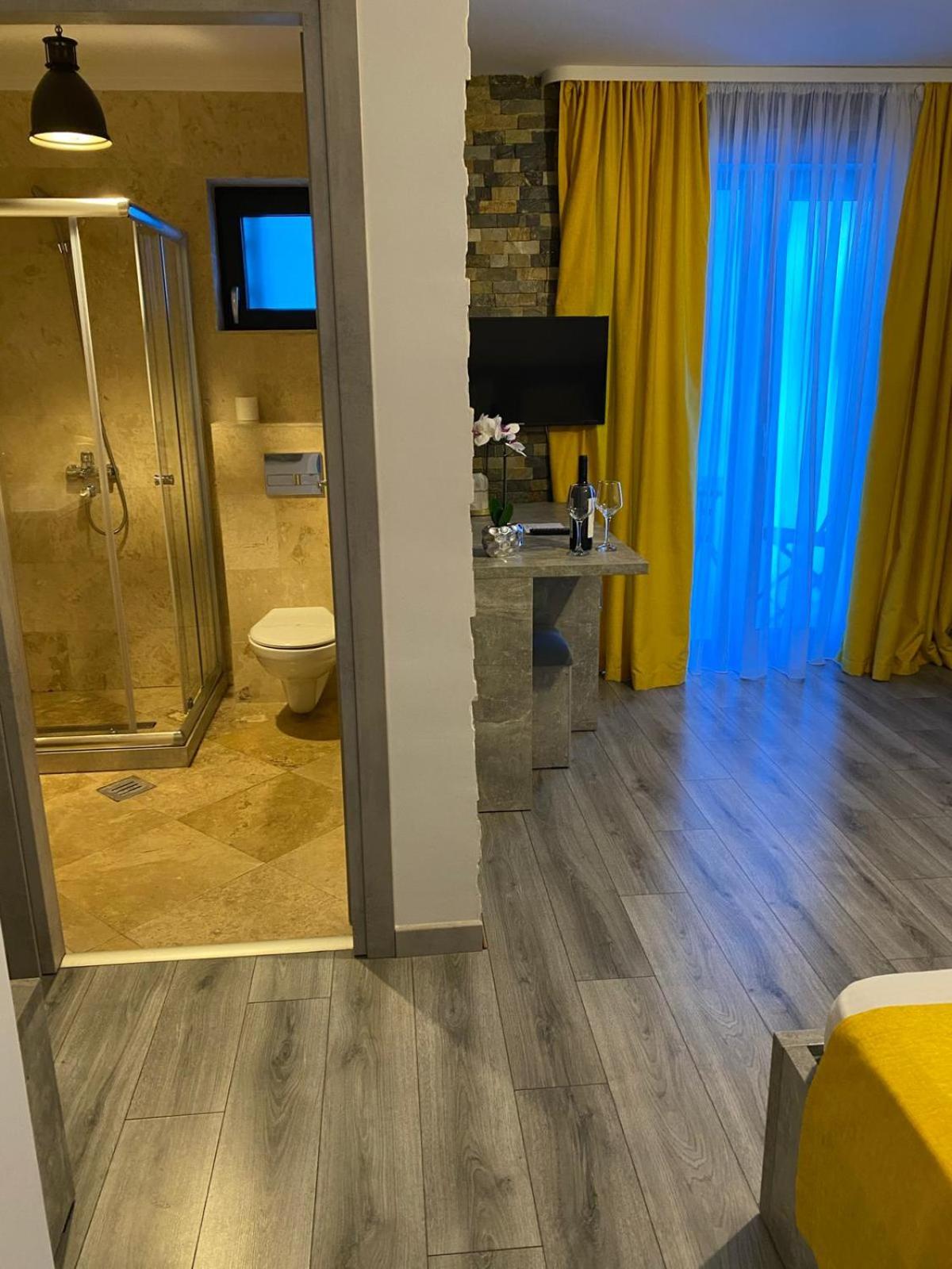 Double Room with Terrace - Photo 1
