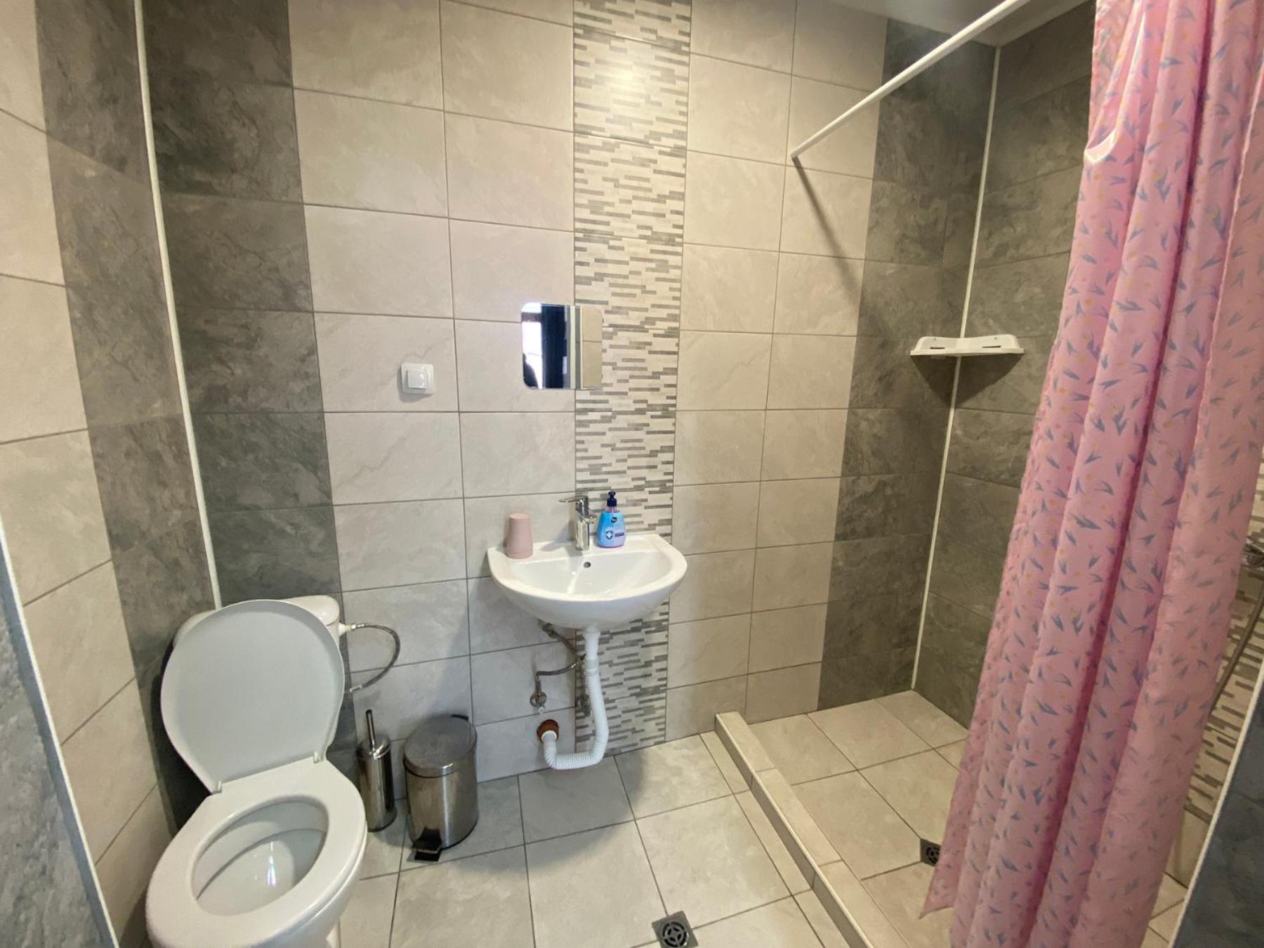 Large Double Room photo 3