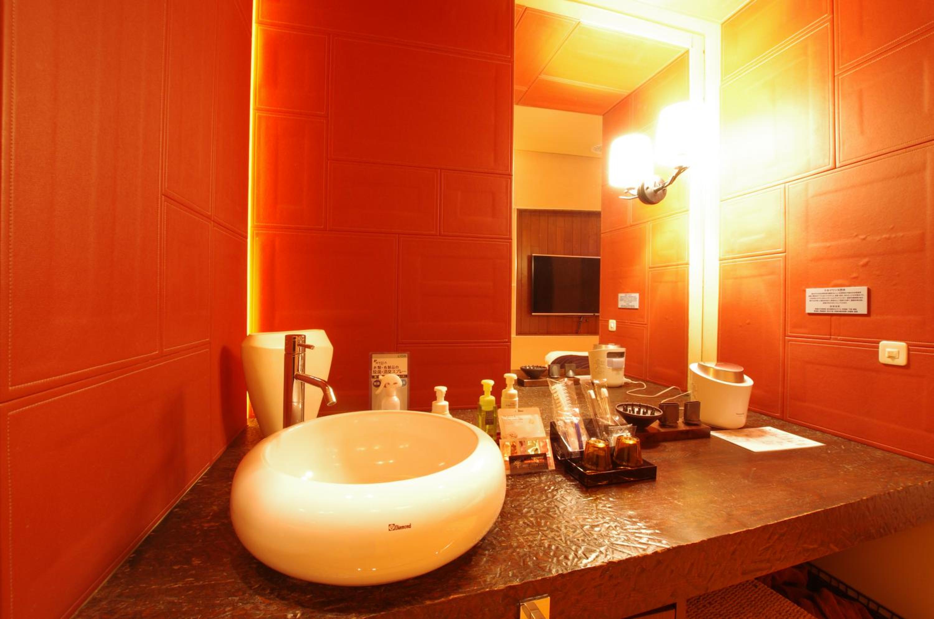 One-Bedroom Suite photo 2